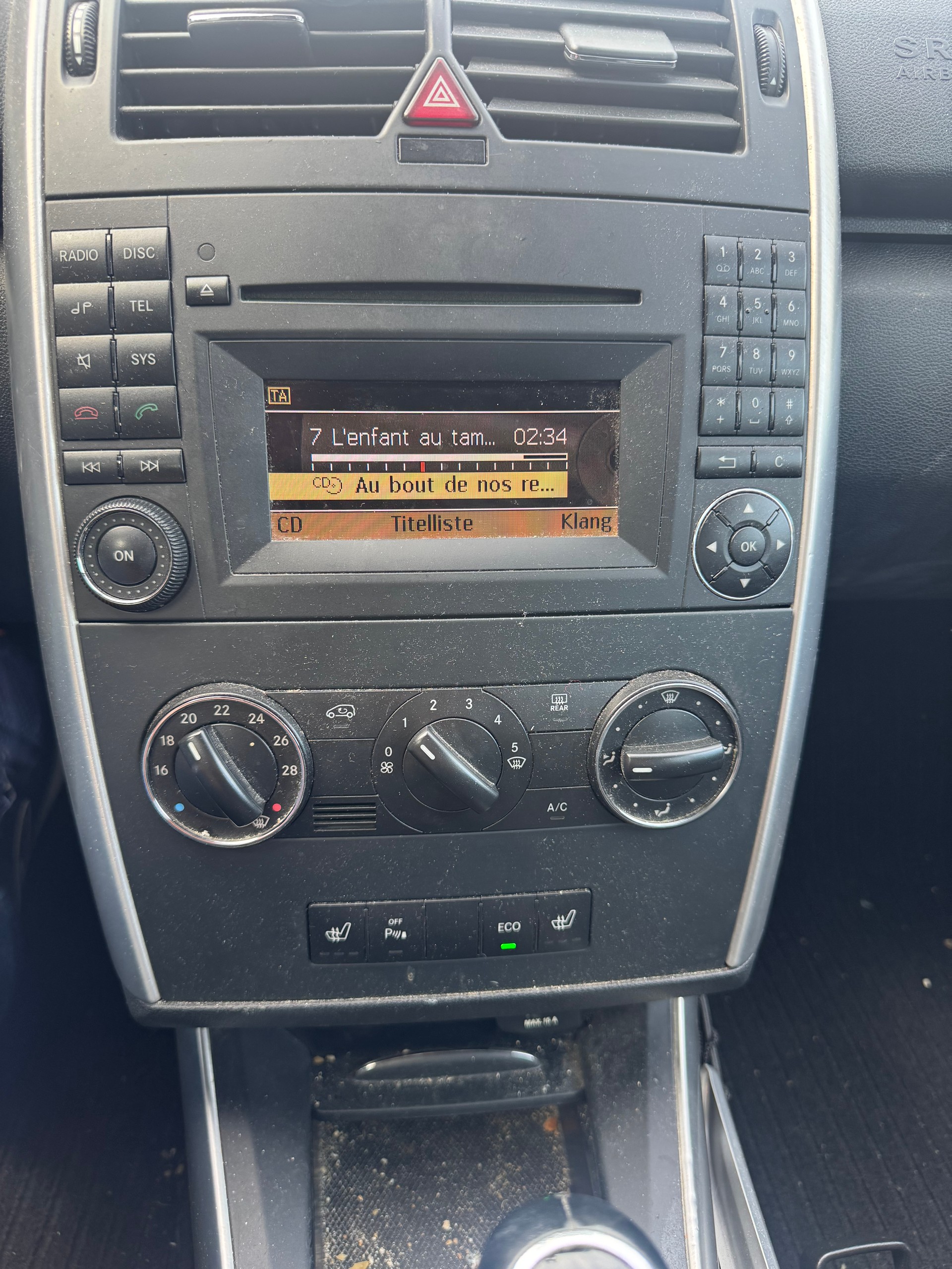MERCEDES-BENZ A 180 (170) BlueEfficiency Classic-image-4