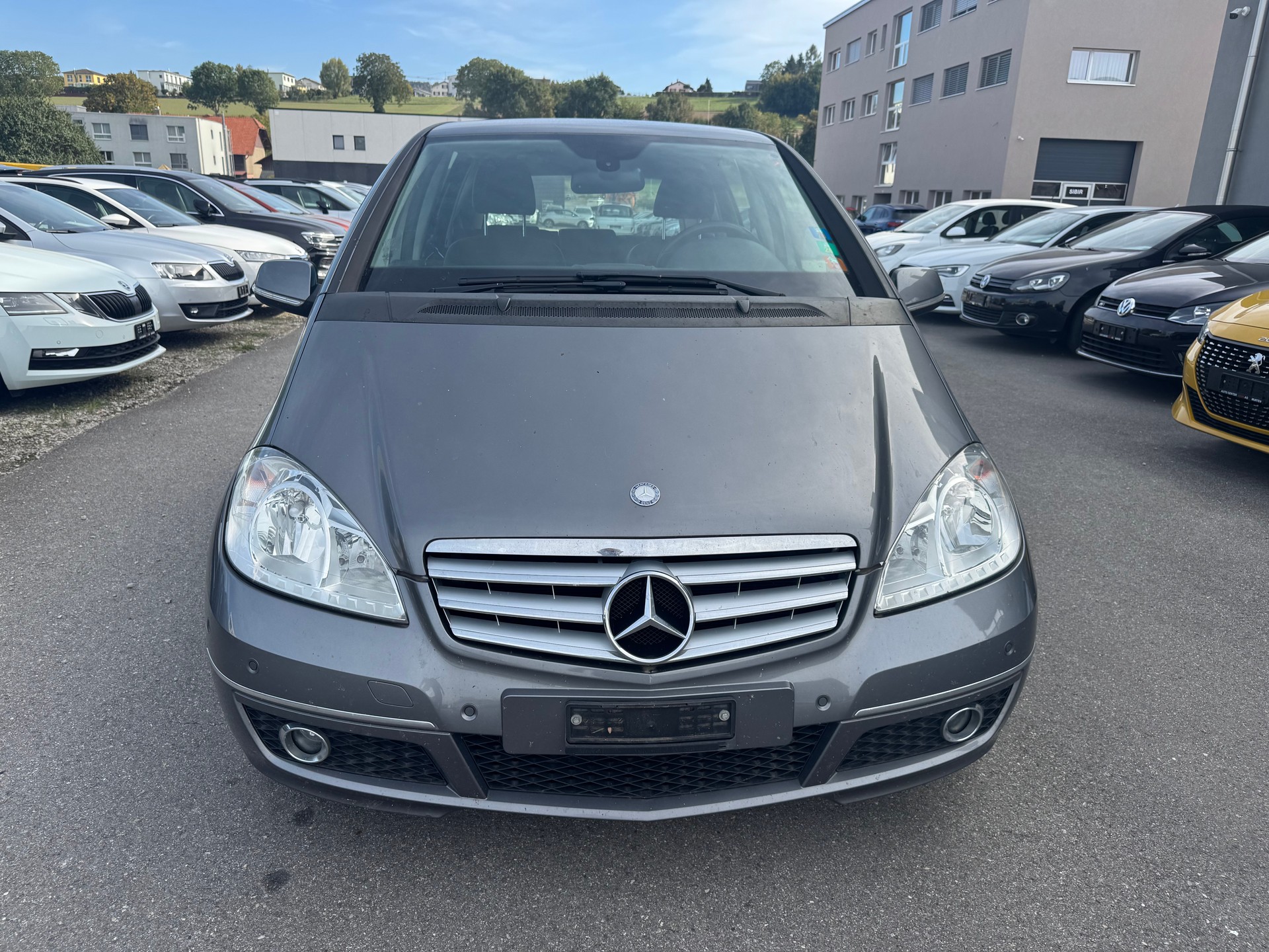 MERCEDES-BENZ A 180 (170) BlueEfficiency Classic-image-1