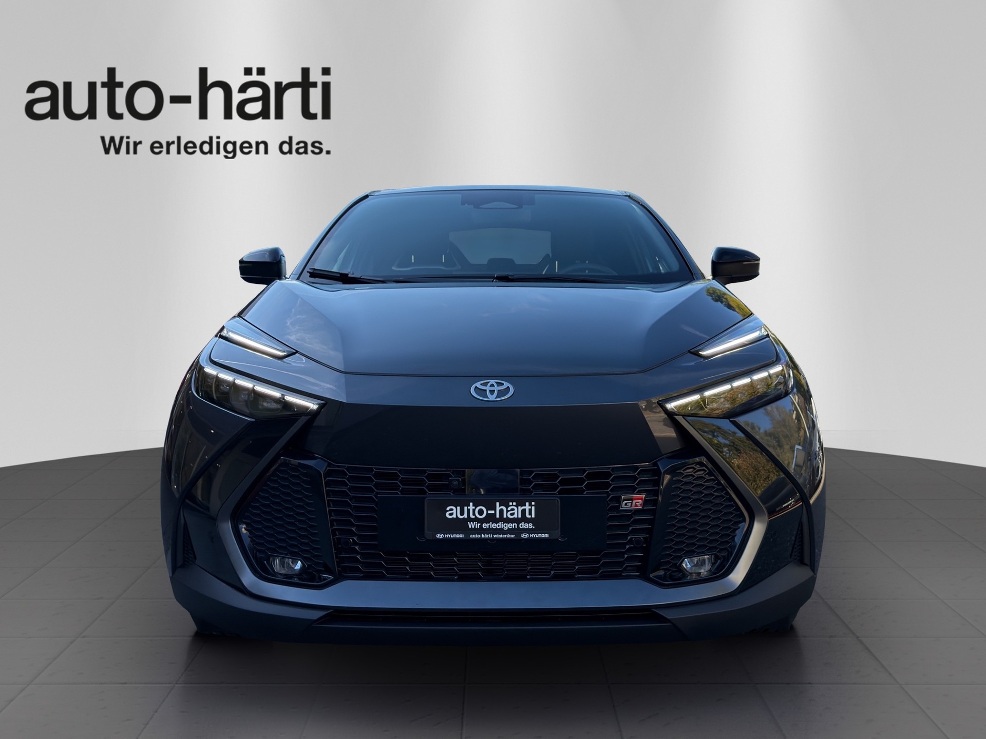 TOYOTA C-HR 2.0 PHEV GR Sport-image-7