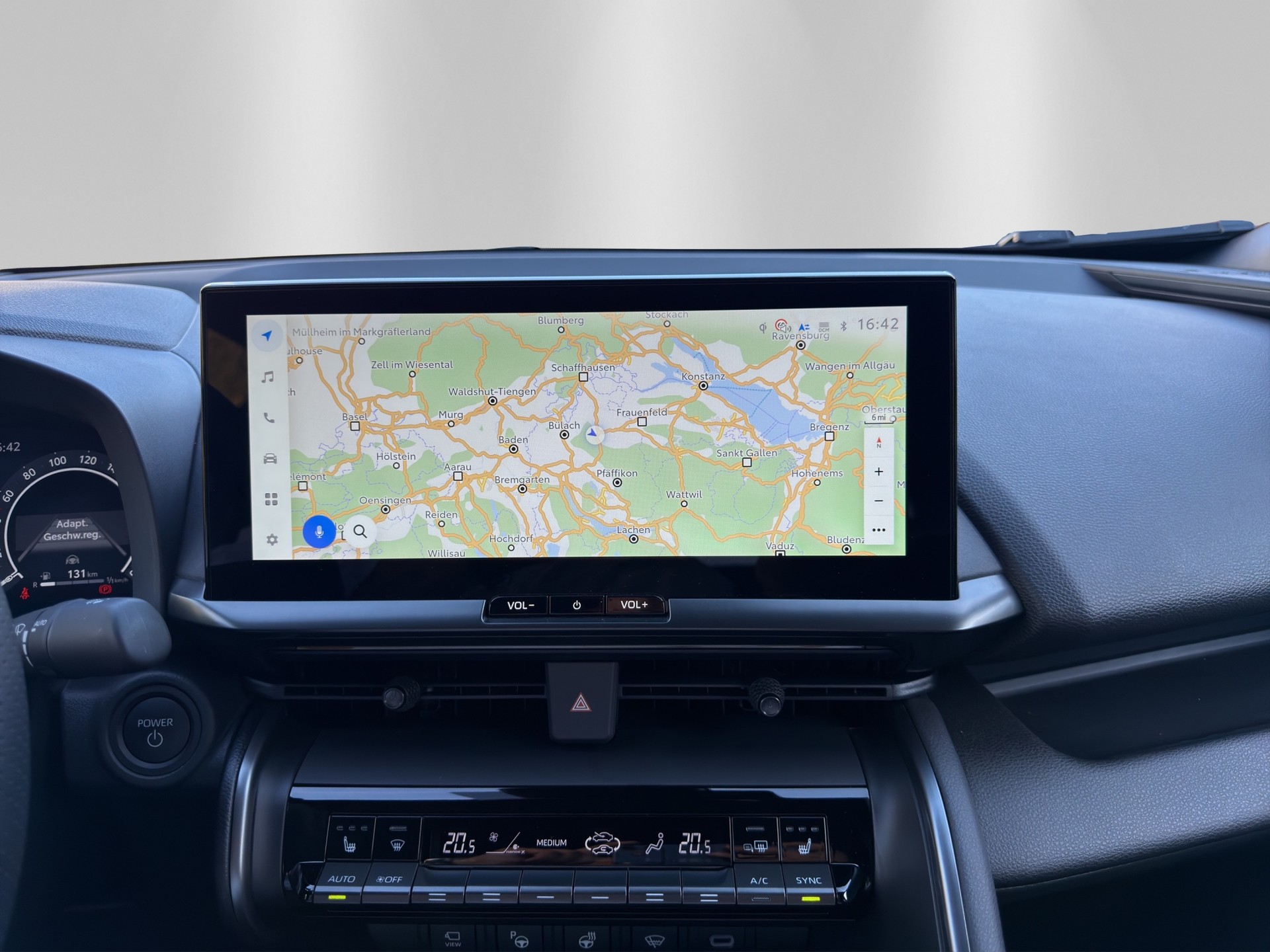 TOYOTA C-HR 2.0 PHEV GR Sport-image-16