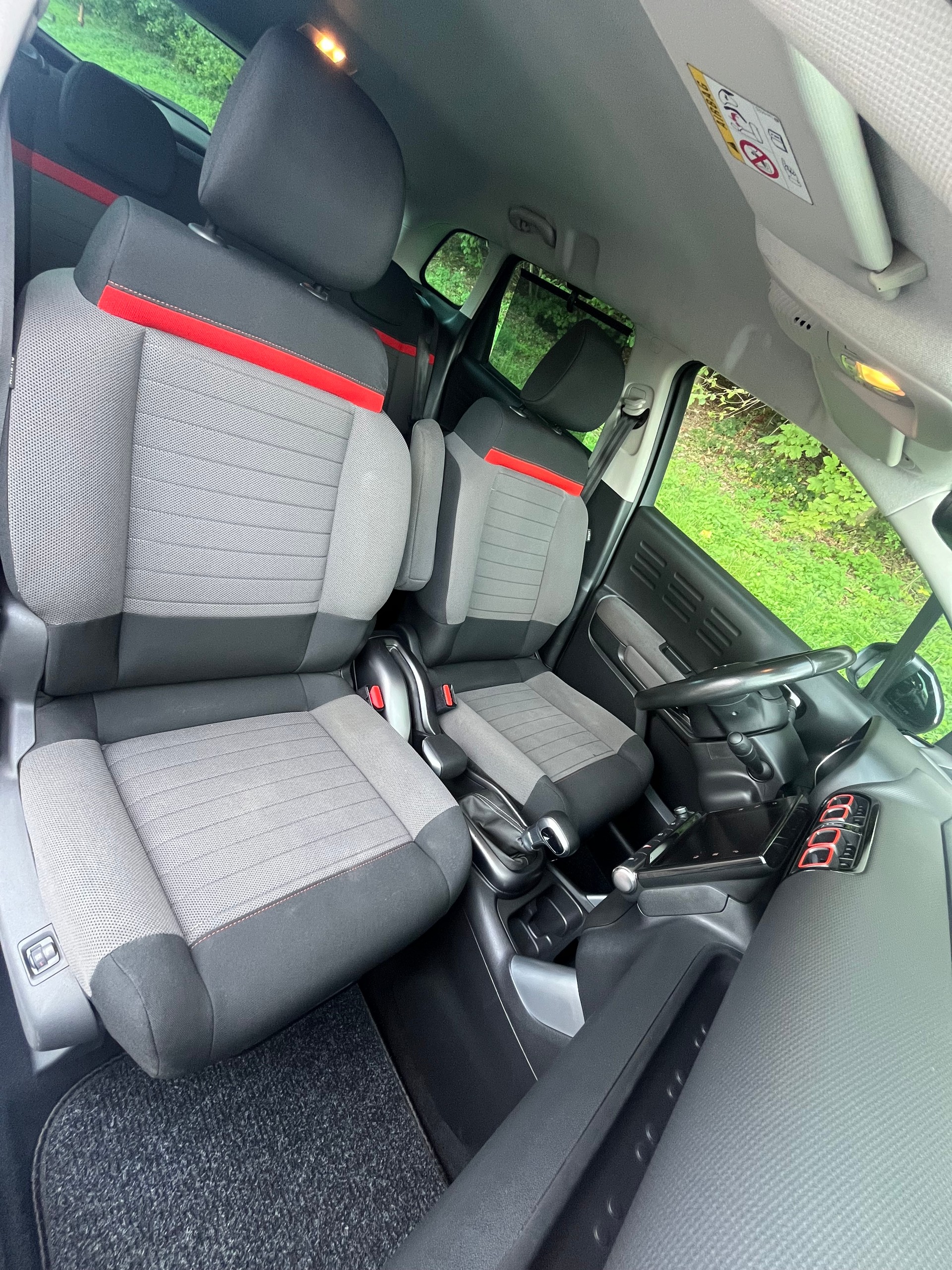 CITROEN C3 Aircross 1.2i PureTech Feel EAT-image-6