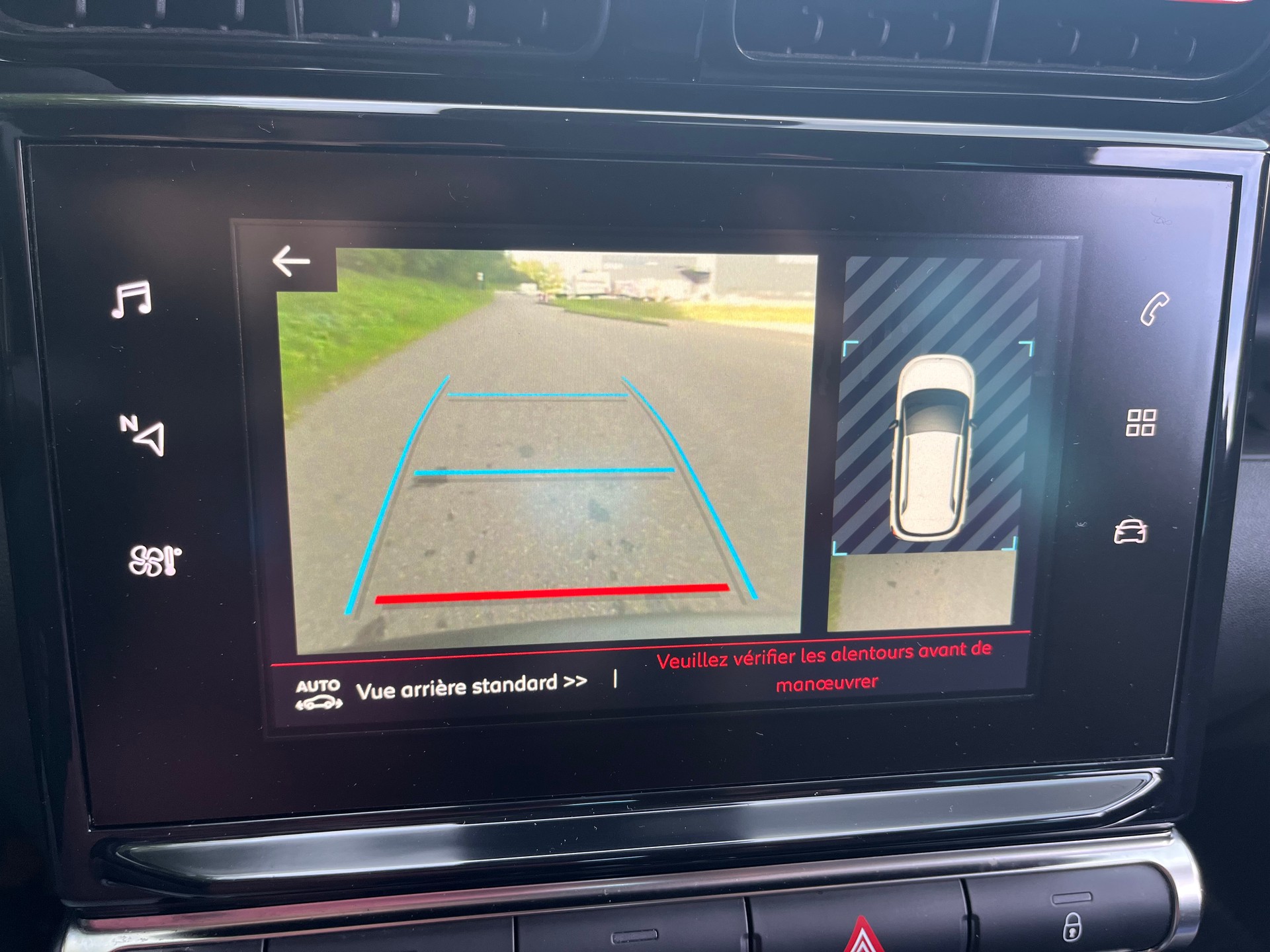 CITROEN C3 Aircross 1.2i PureTech Feel EAT-image-4