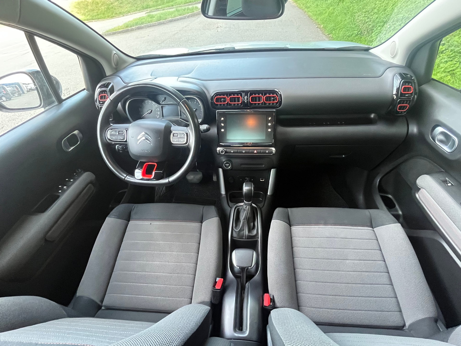 CITROEN C3 Aircross 1.2i PureTech Feel EAT-image-3