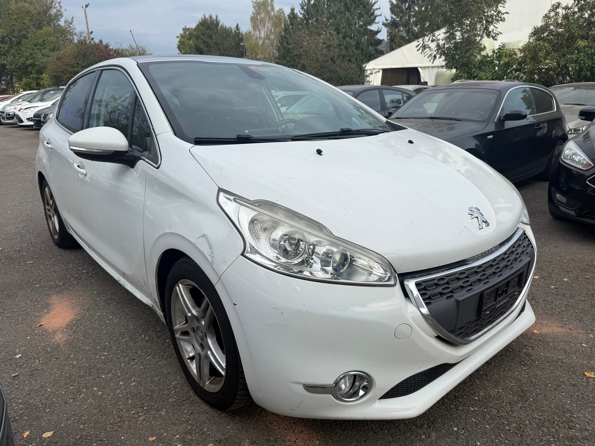 PEUGEOT 208 1.6 VTI Allure Automatik-image-0