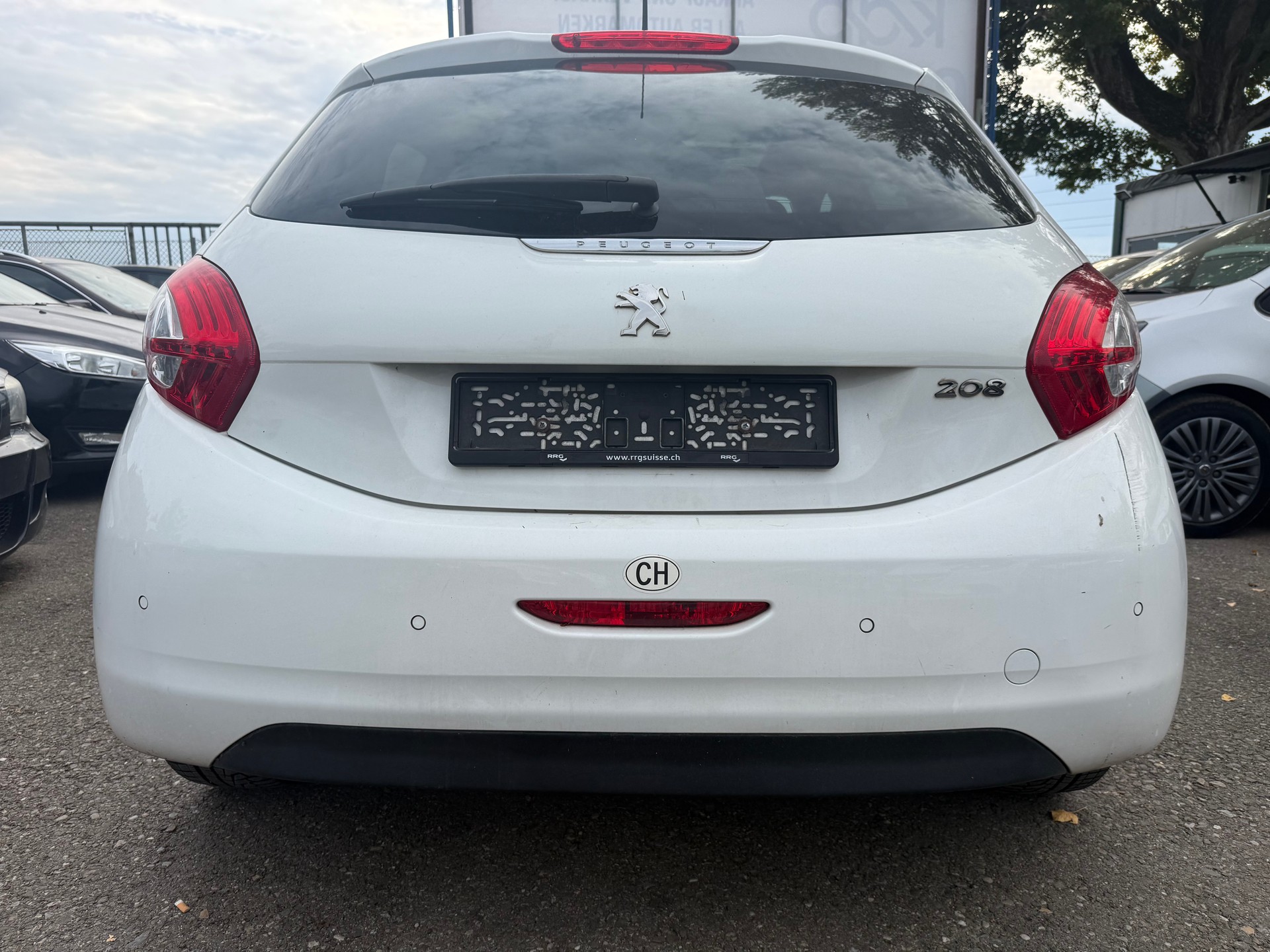 PEUGEOT 208 1.6 VTI Allure Automatik-image-4