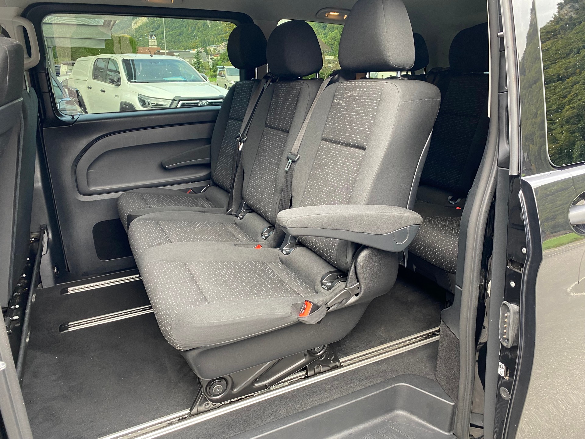 MERCEDES-BENZ Vito 116 CDI Lang Select Tourer 4Matic 9G-Tronic-image-8
