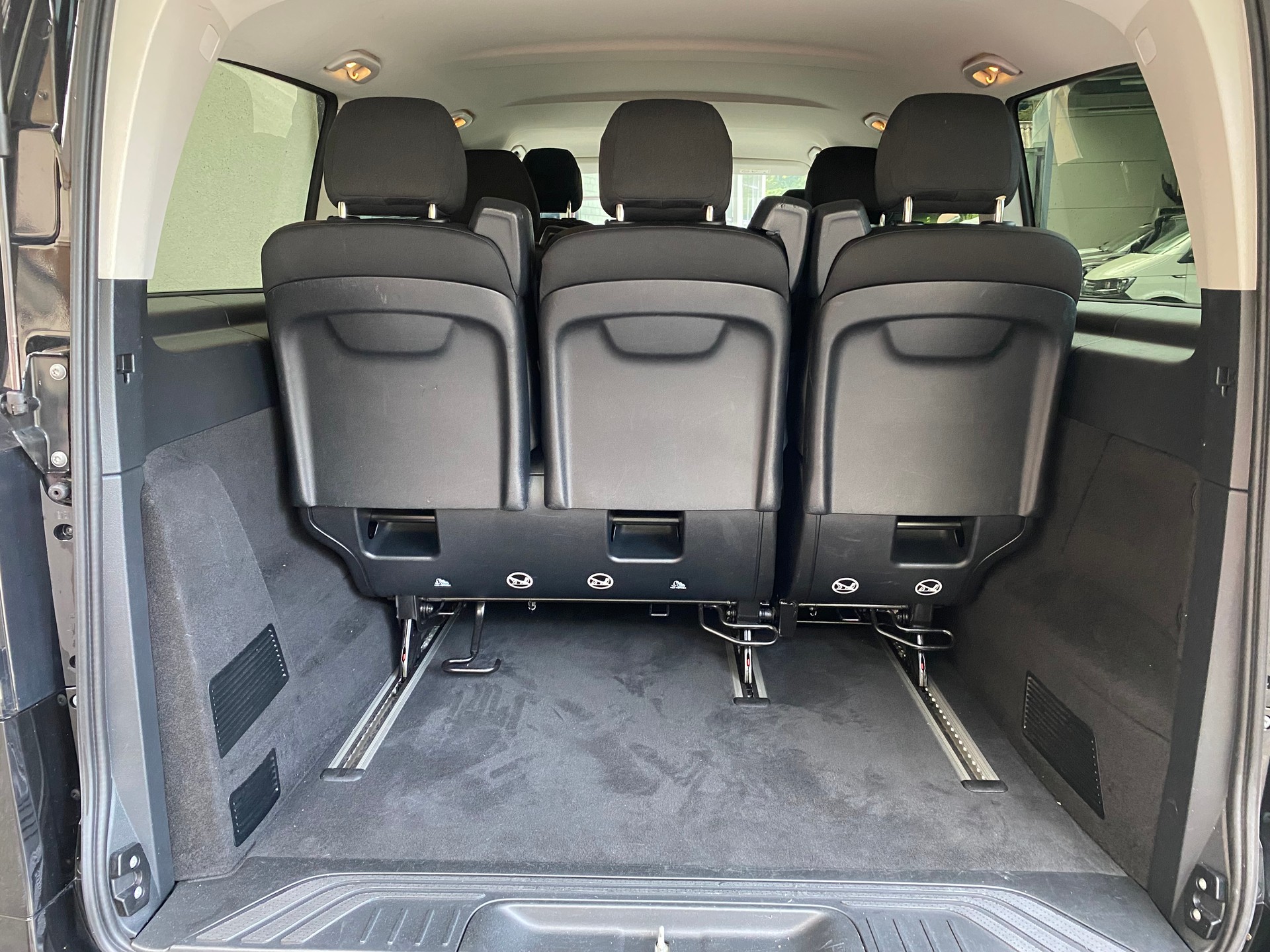 MERCEDES-BENZ Vito 116 CDI Lang Select Tourer 4Matic 9G-Tronic-image-10