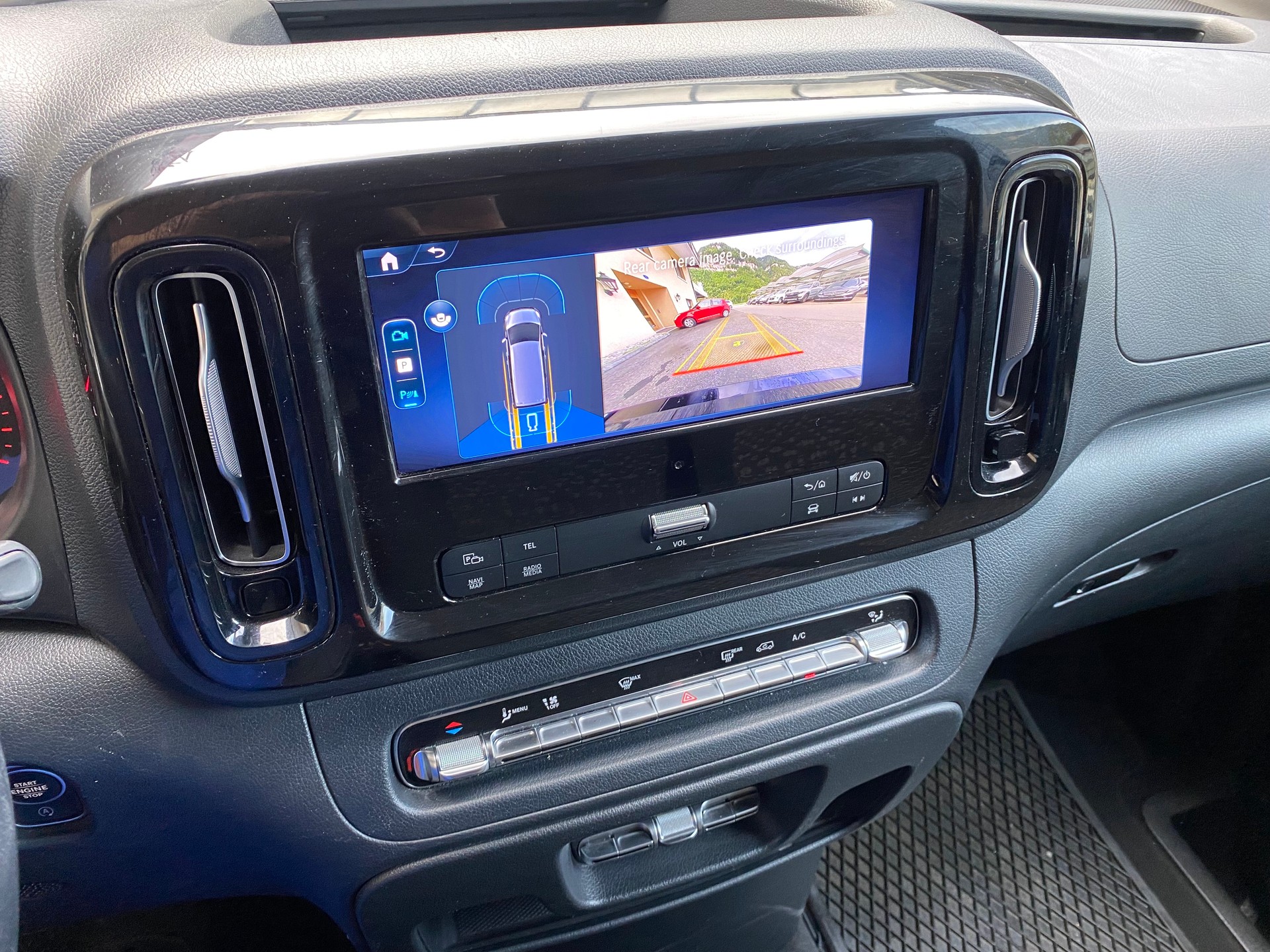 MERCEDES-BENZ Vito 116 CDI Lang Select Tourer 4Matic 9G-Tronic-image-3