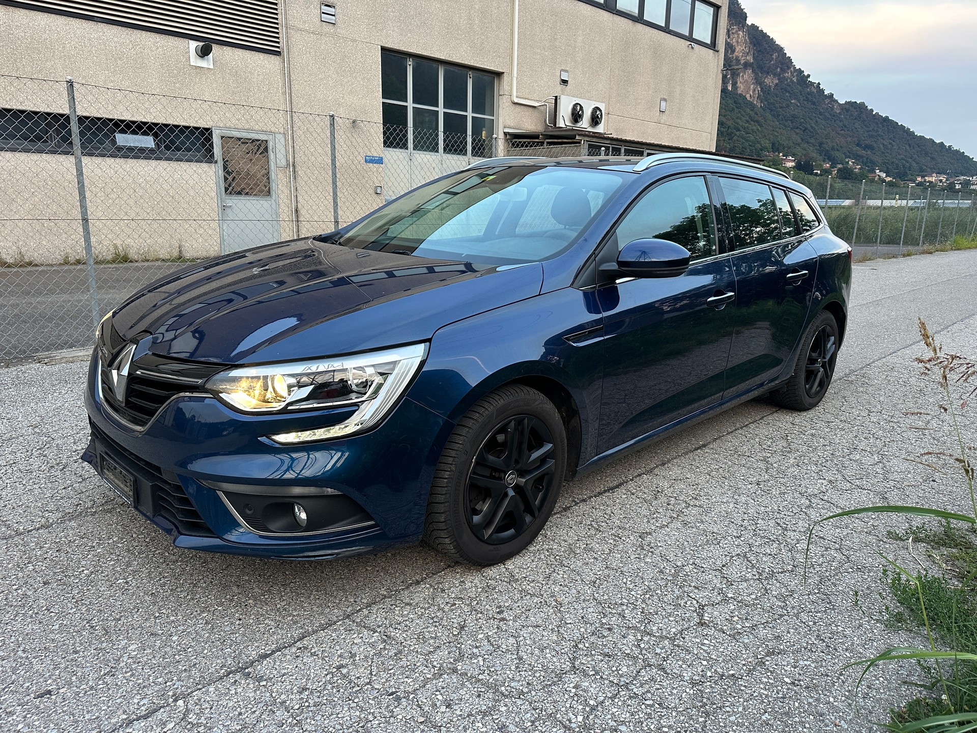 RENAULT Mégane Grandtour 1.5 dCi Business-image-0