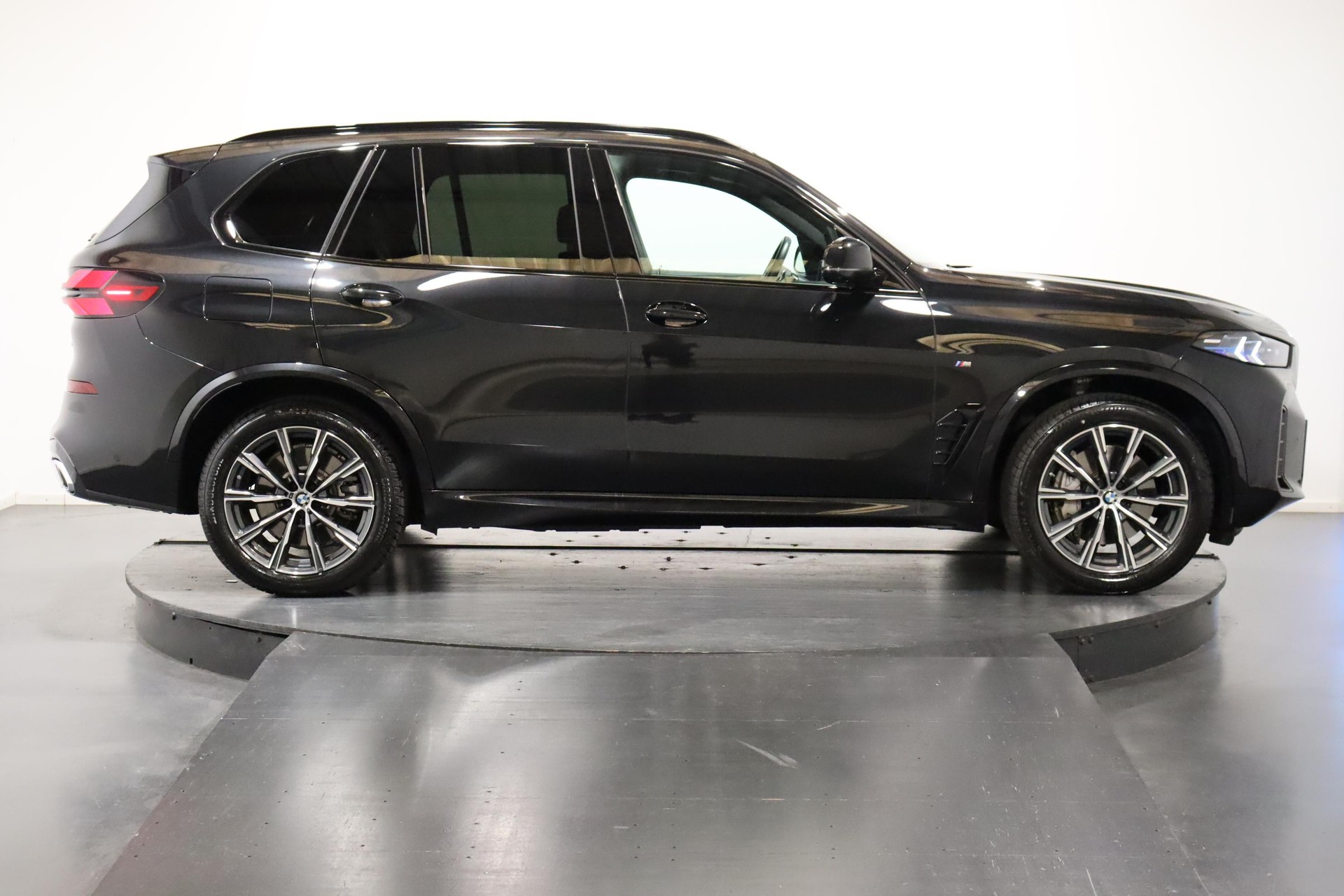 BMW X5 G05 50e xDrive SAG-showroom-element-3