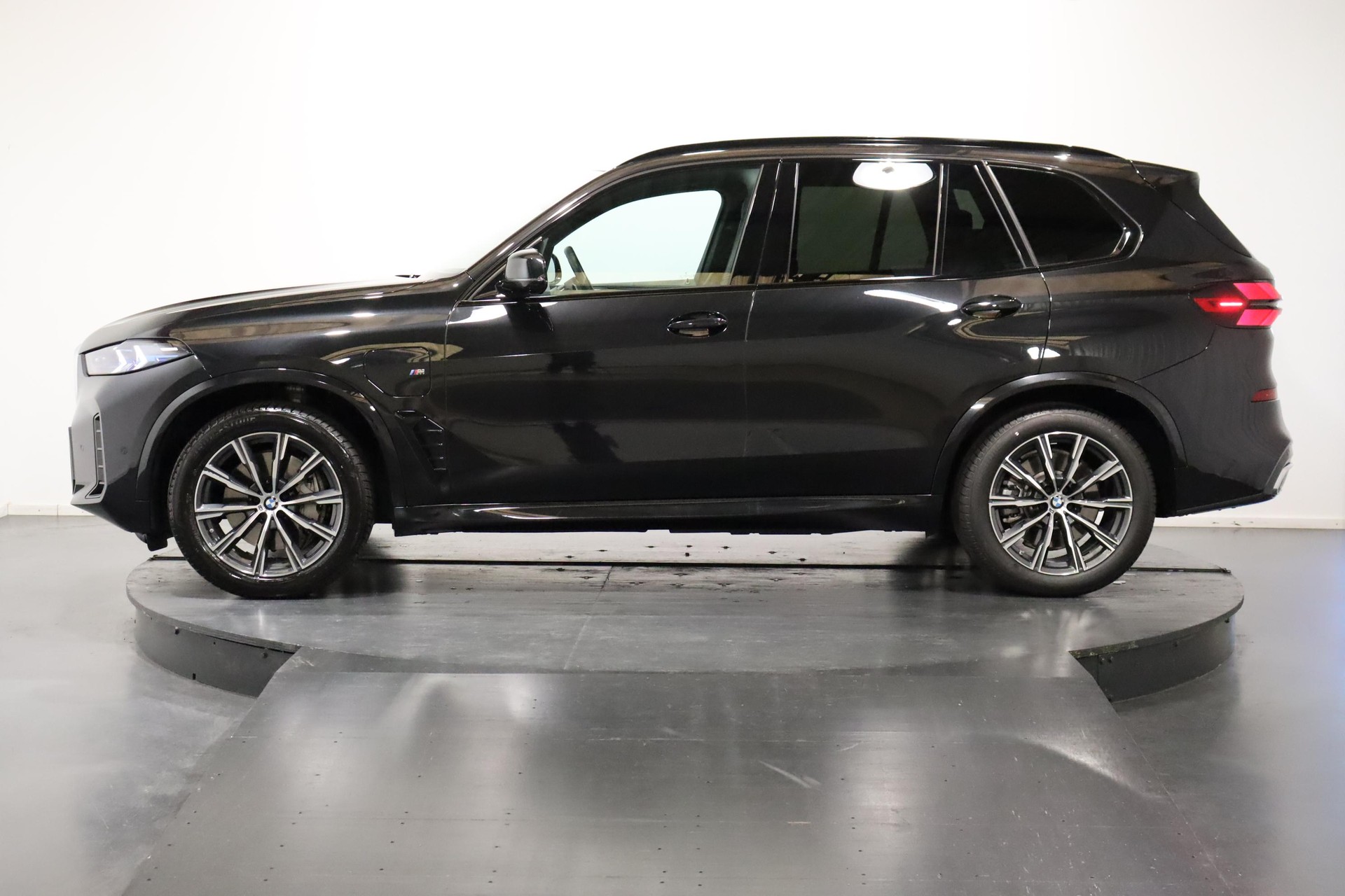 BMW X5 G05 50e xDrive SAG-showroom-element-2