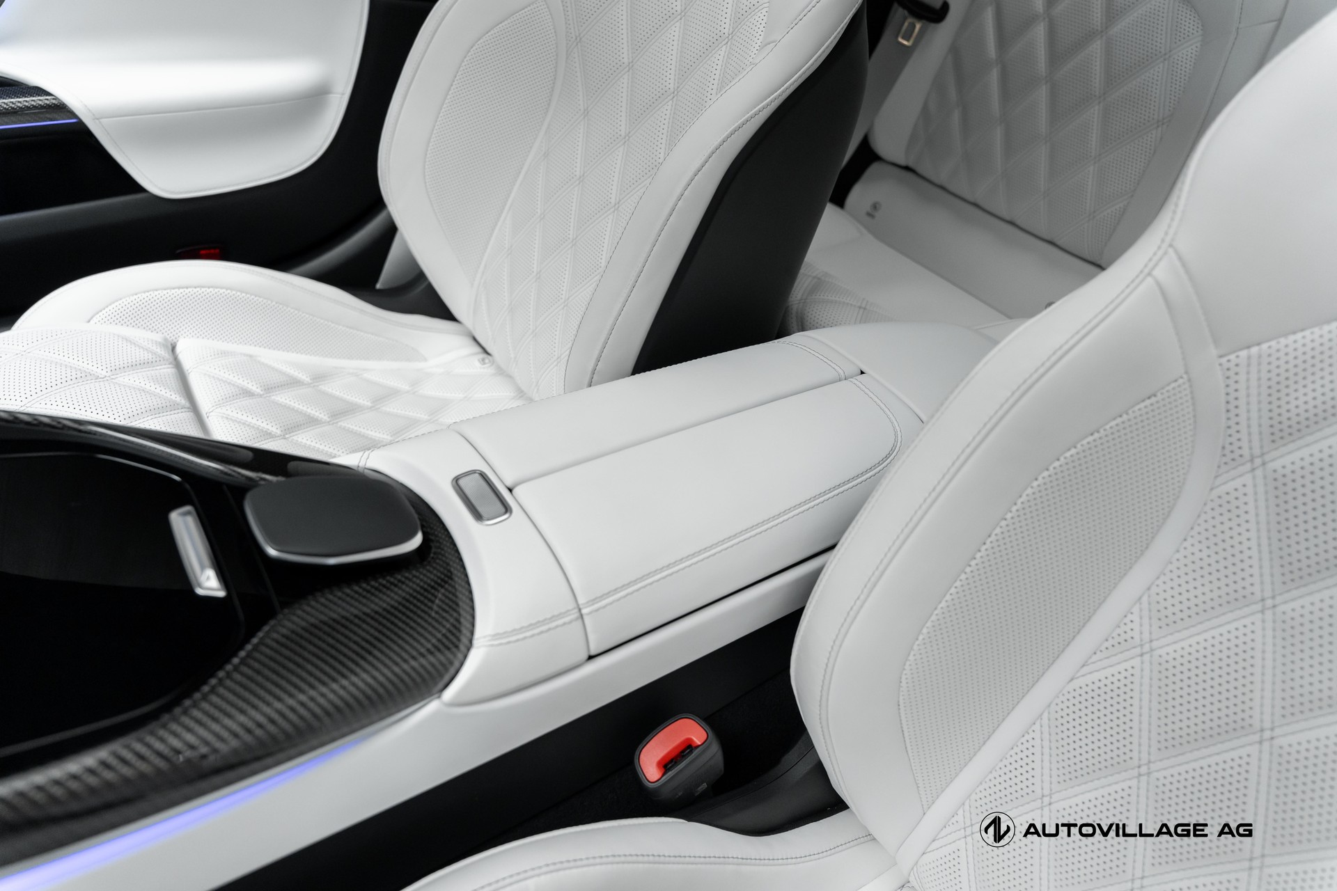MERCEDES-BENZ AMG GT 63 4Matic+ Executive Edition-image-12