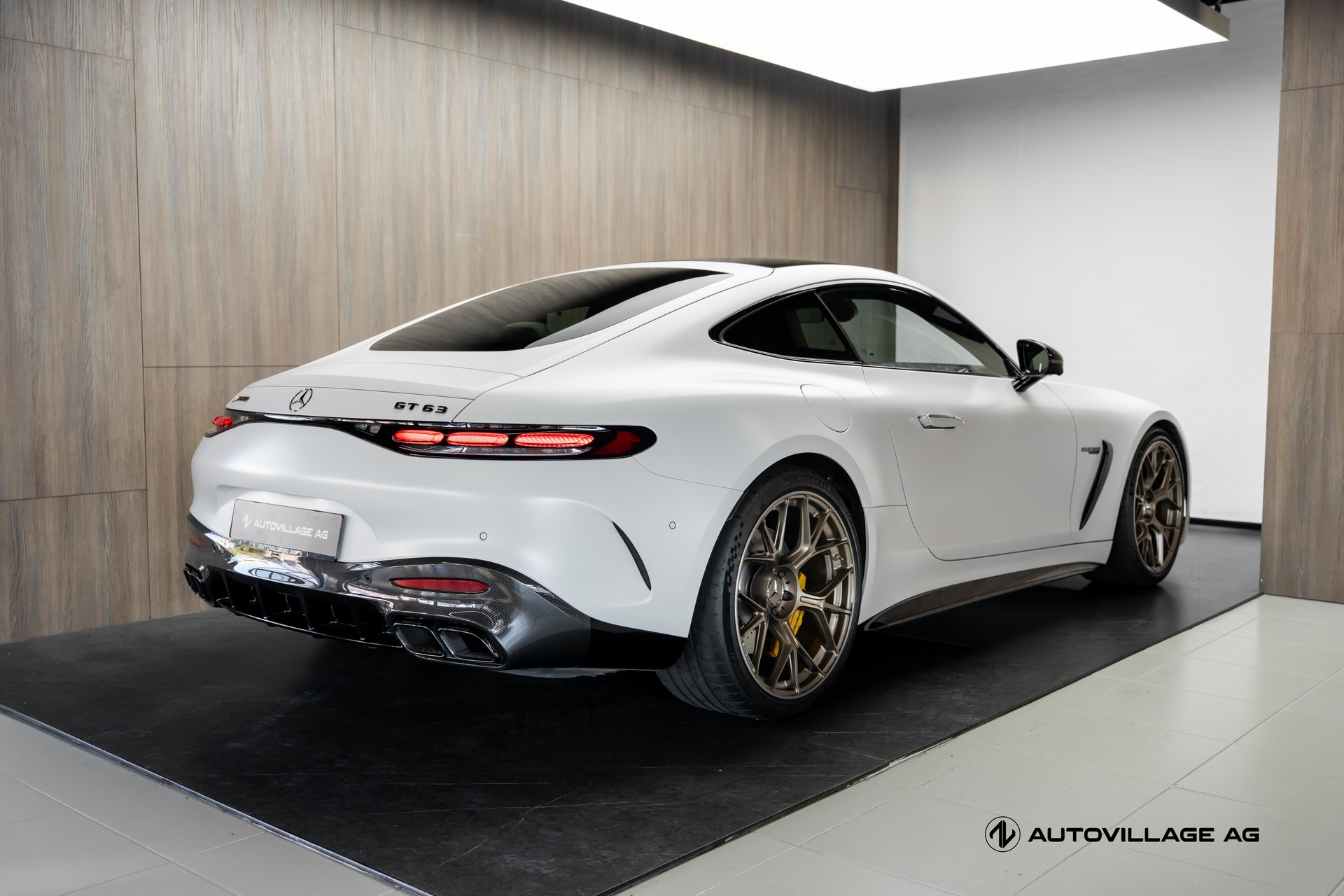 MERCEDES-BENZ AMG GT 63 4Matic+ Executive Edition-image-1