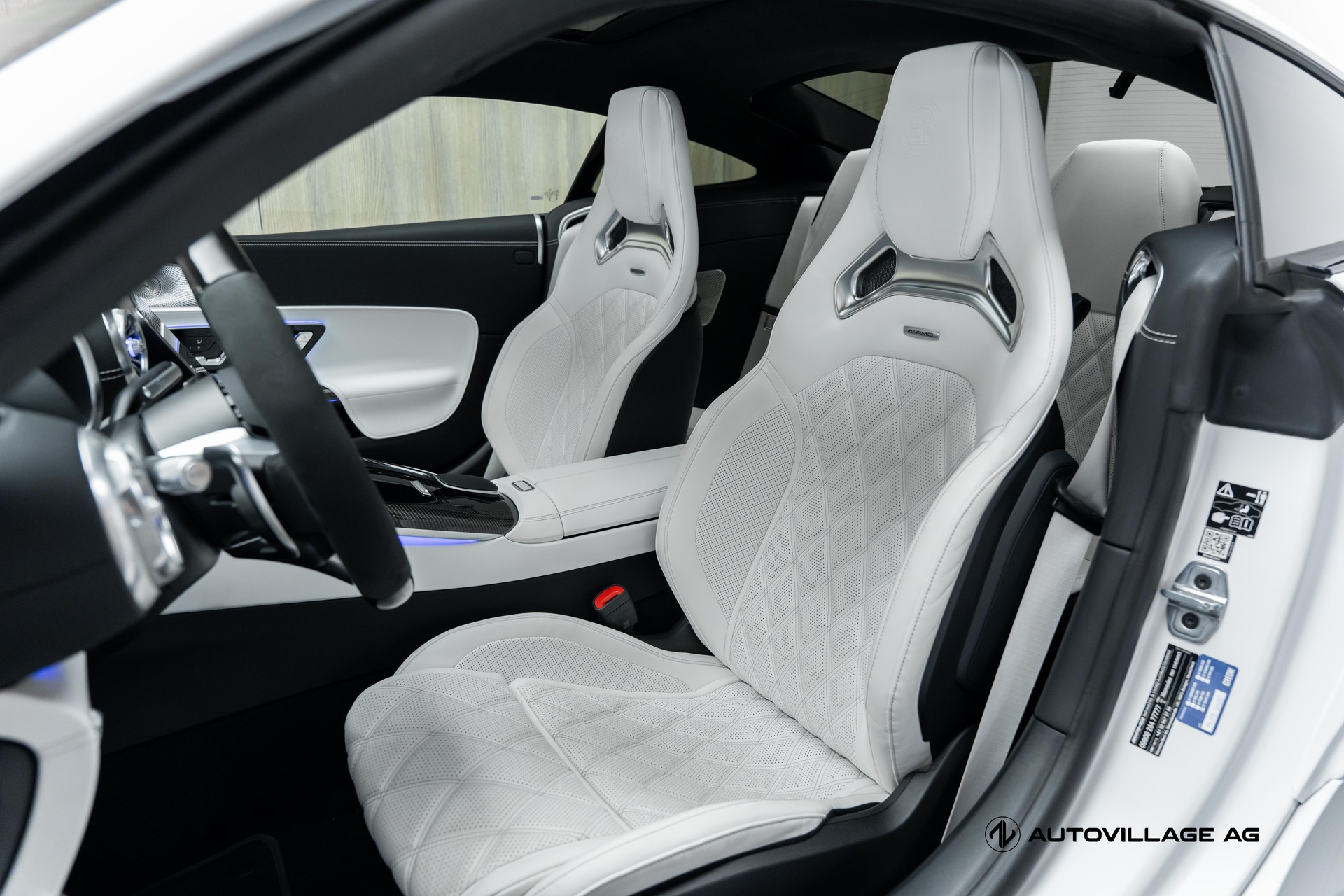 MERCEDES-BENZ AMG GT 63 4Matic+ Executive Edition-image-4