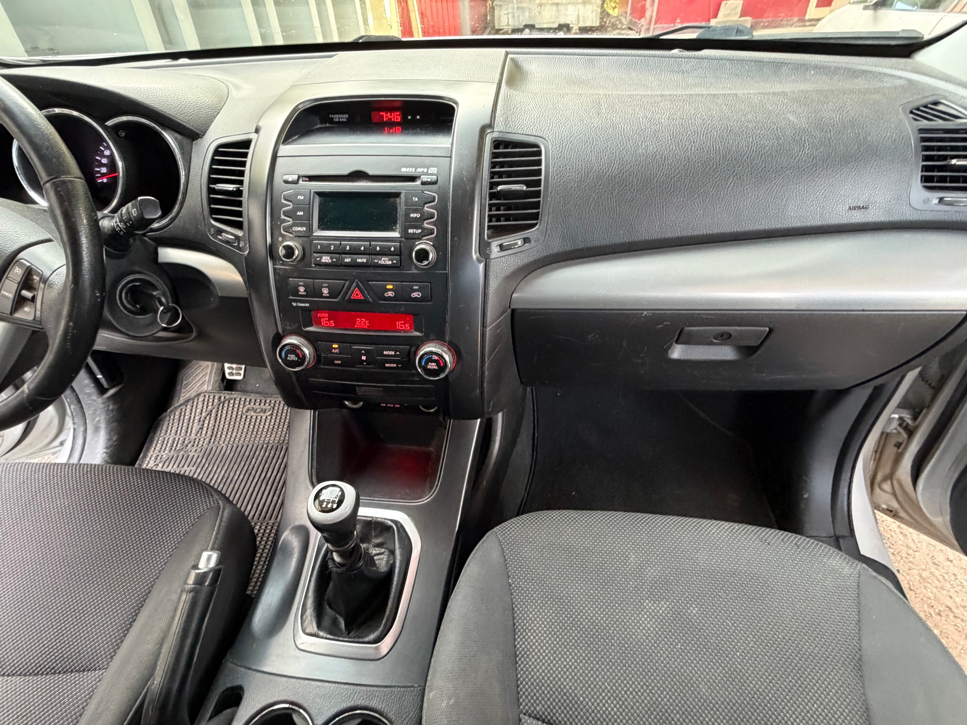 KIA Sorento 2.4 CVVT Classic-image-8