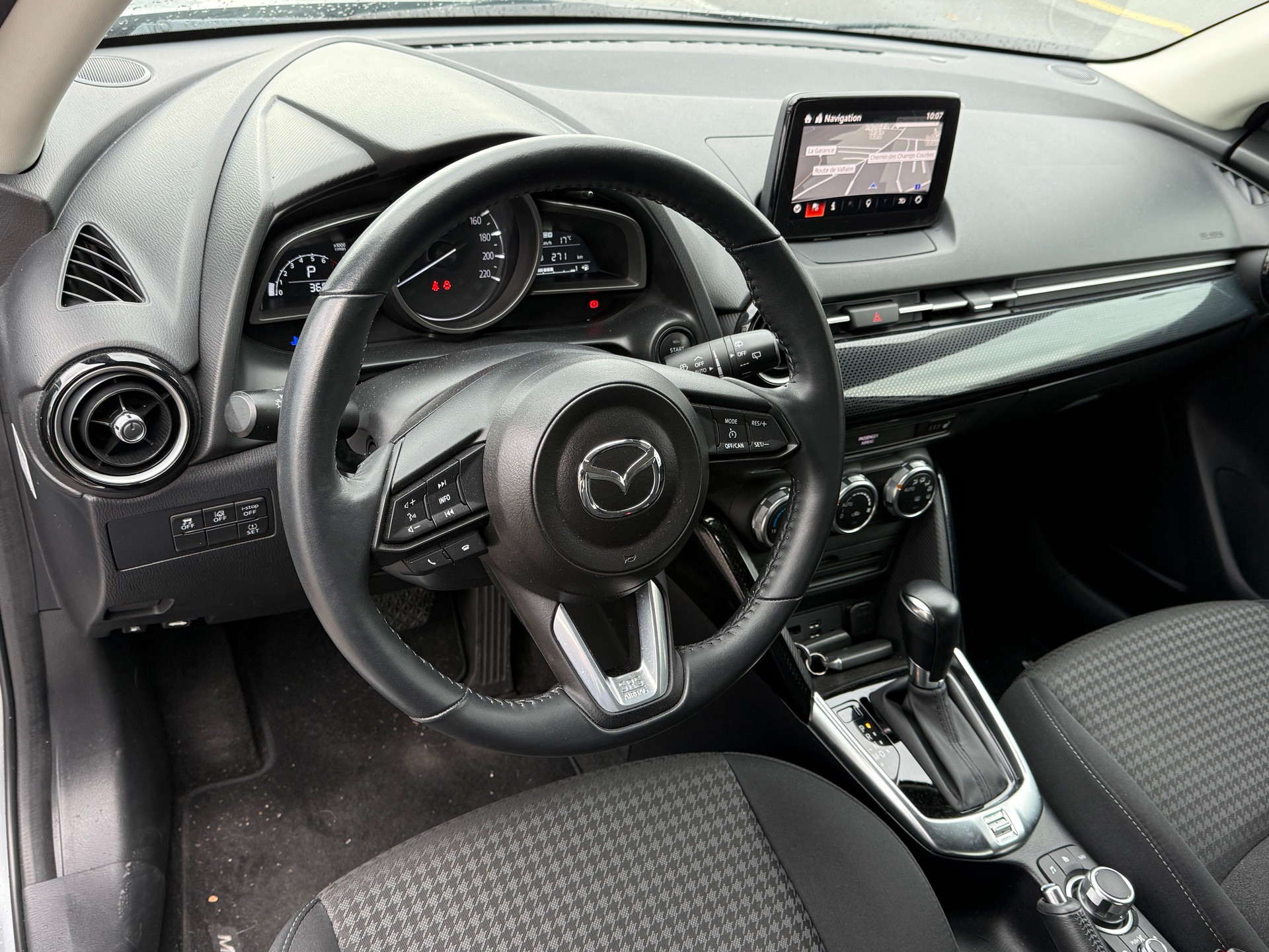 MAZDA 2 SKYACTIV-G 90 Ambition Plus Automat-image-23