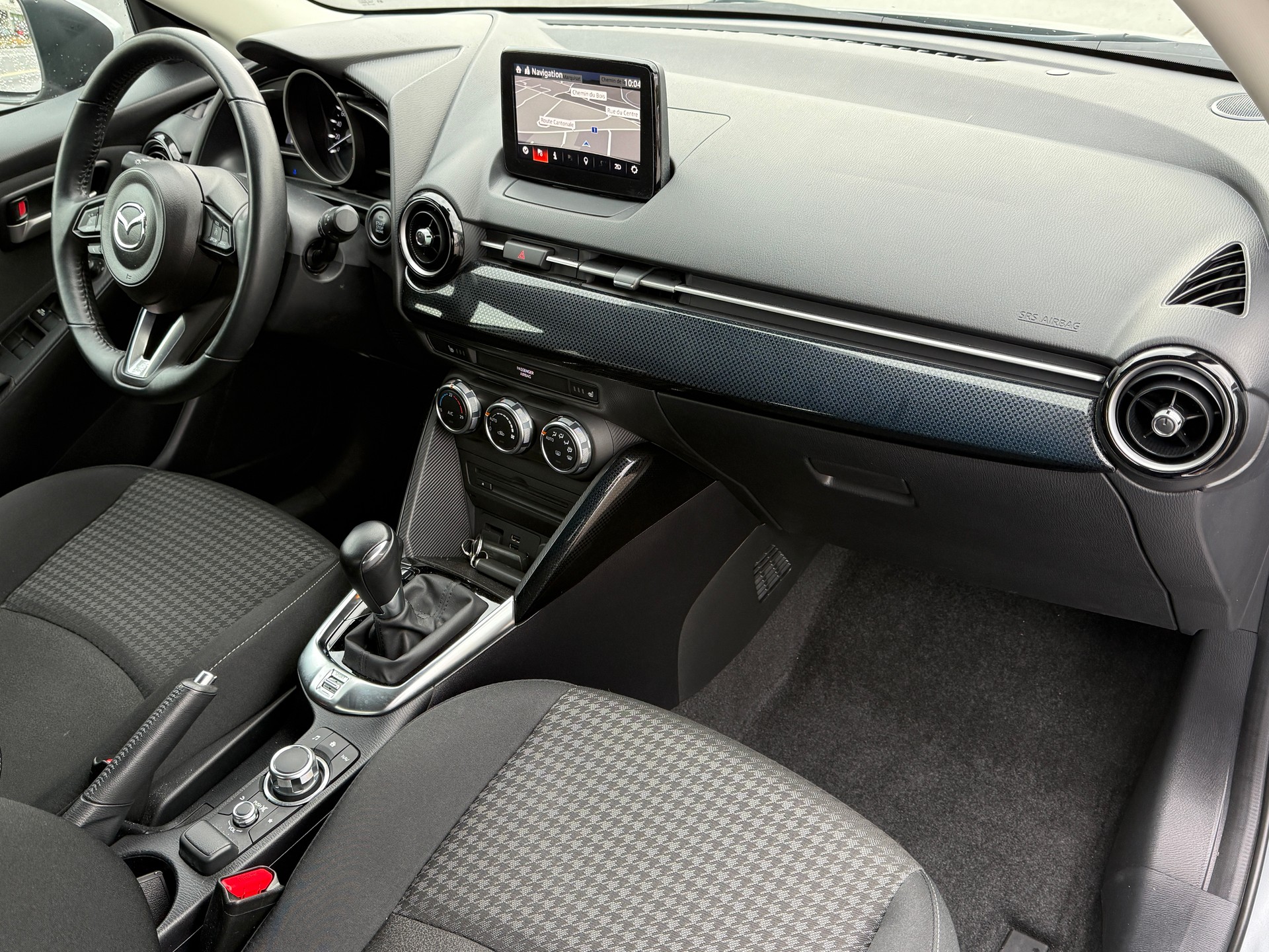 MAZDA 2 SKYACTIV-G 90 Ambition Plus Automat-image-9