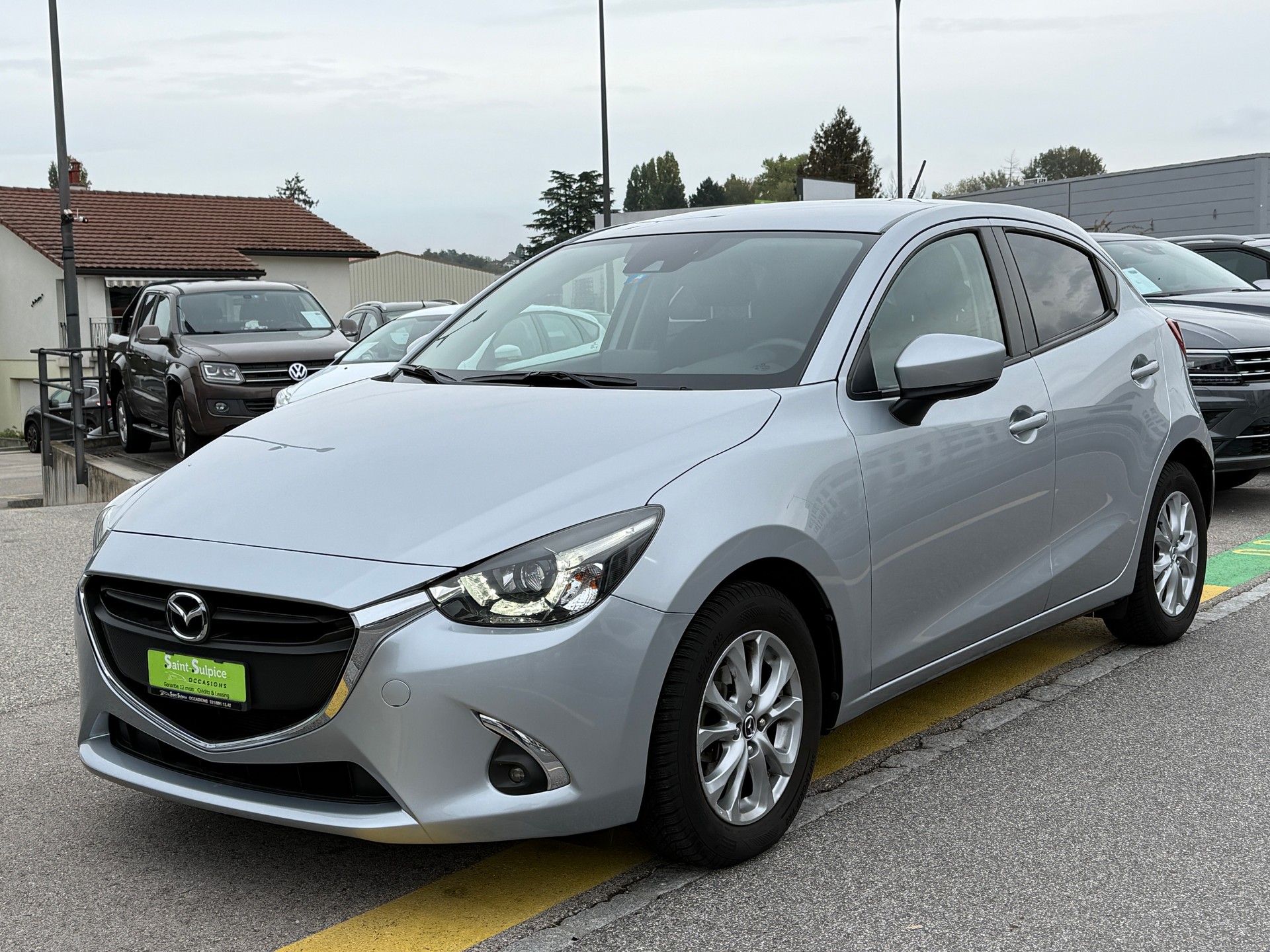 MAZDA 2 SKYACTIV-G 90 Ambition Plus Automat - Rabais des Taxes des Plaques annuelles 60% = 134,05 annuel-showroom-element-2