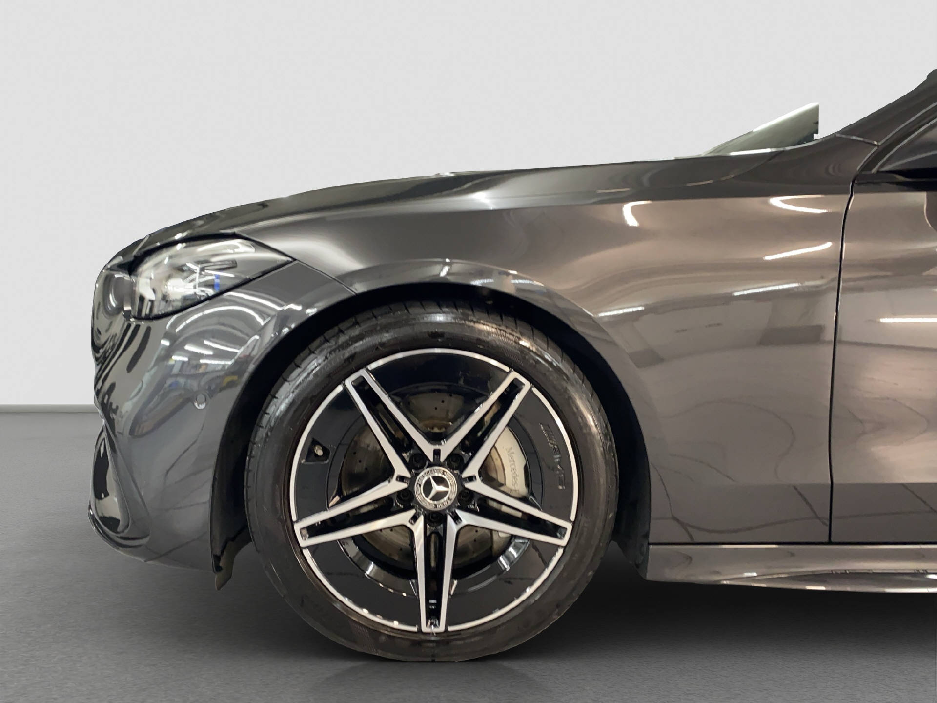 MERCEDES-BENZ C 220 d AMG Line Kombi-image-5