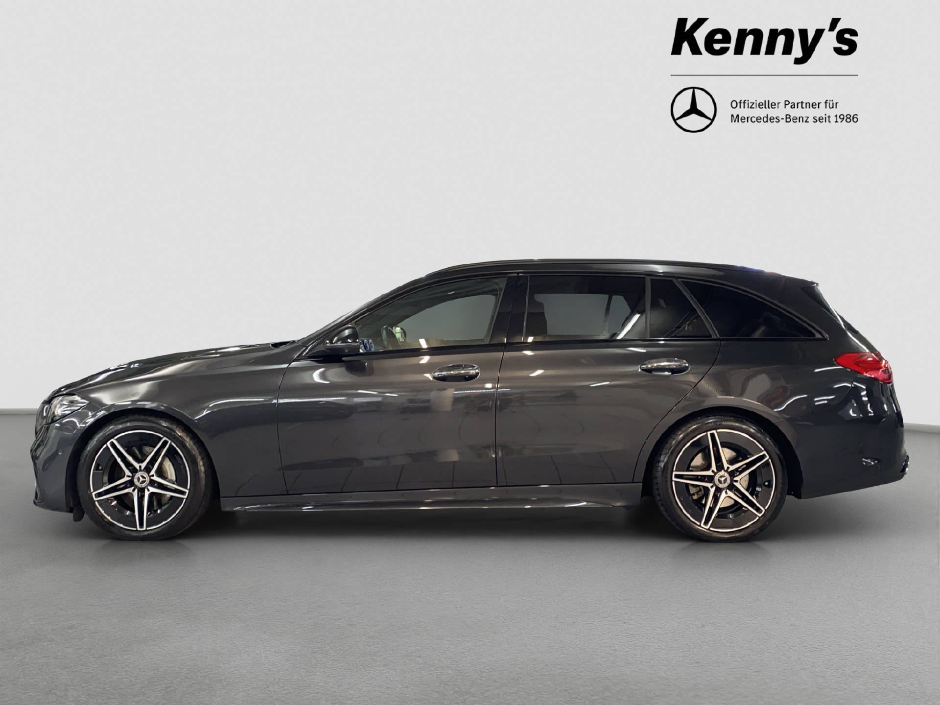 MERCEDES-BENZ C 220 d AMG Line Kombi-image-2