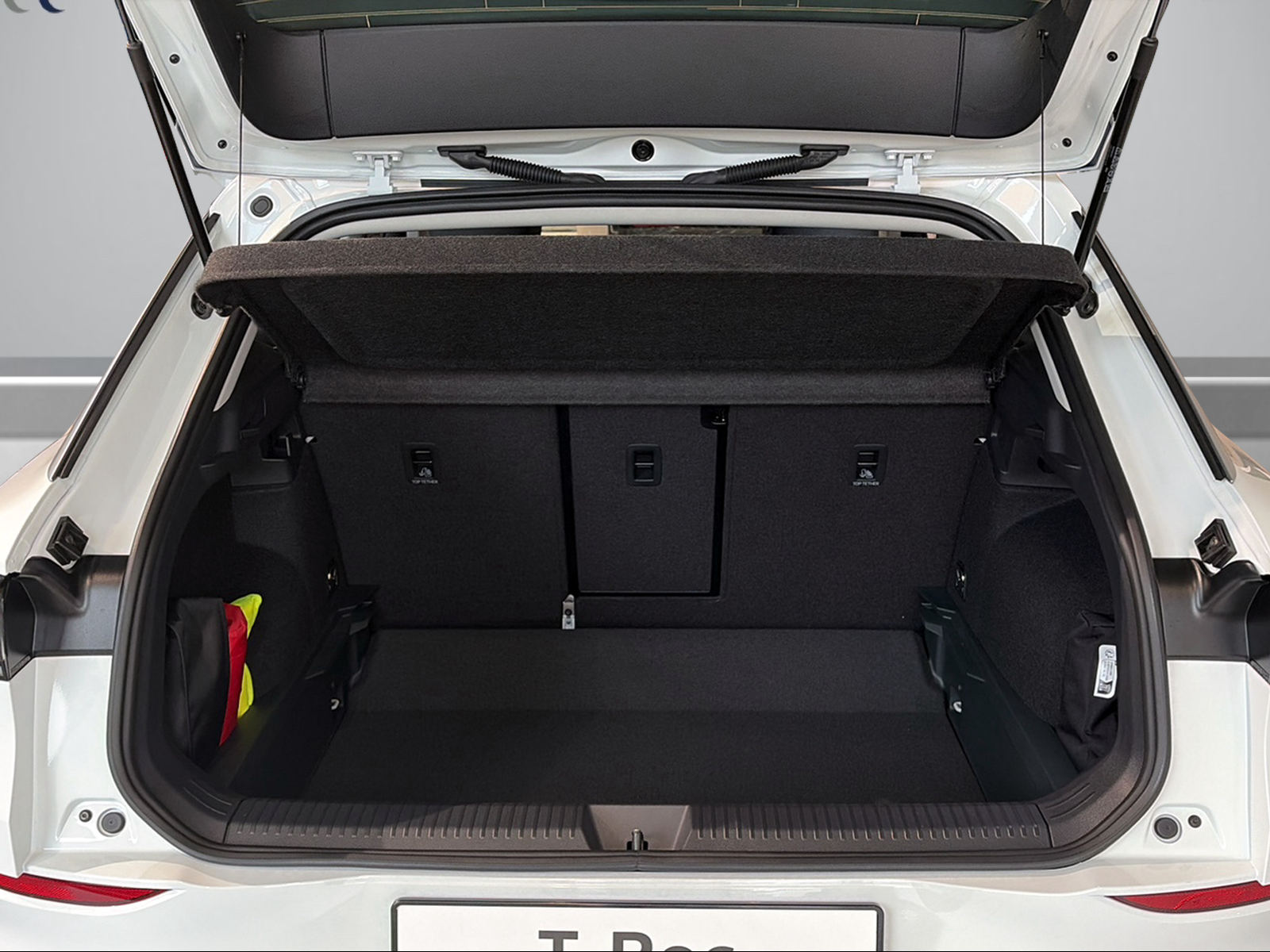 VW T-Roc 1.5 eTSI mHEV Life DSG-image-3