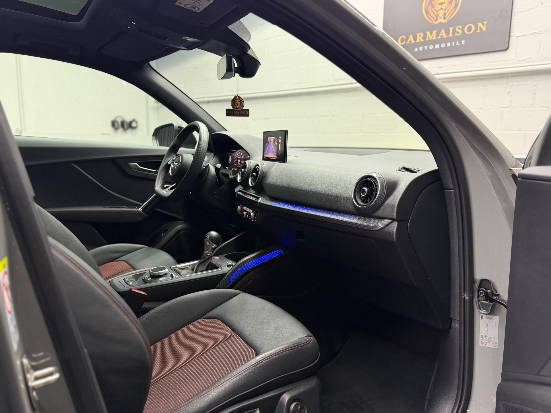 AUDI SQ2 TFSI quattro S-tronic | CH-Auto | Gratis-Service | Panorama Dach | ACC | Rückfahrkamera | Ambiente-image-26