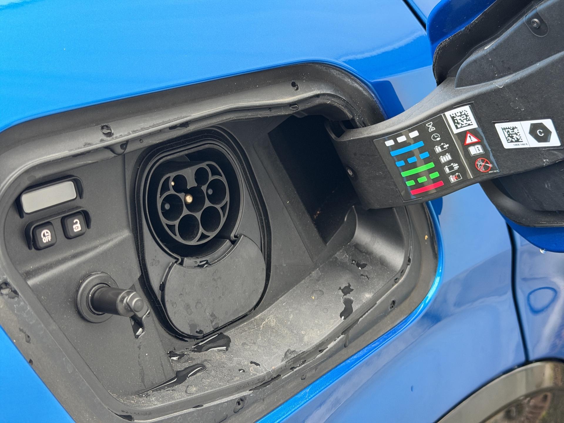 RENAULT Rafale 1.2 E-Tech Plug-in Hybrid 300 4x4 Esprit Alpine-image-24