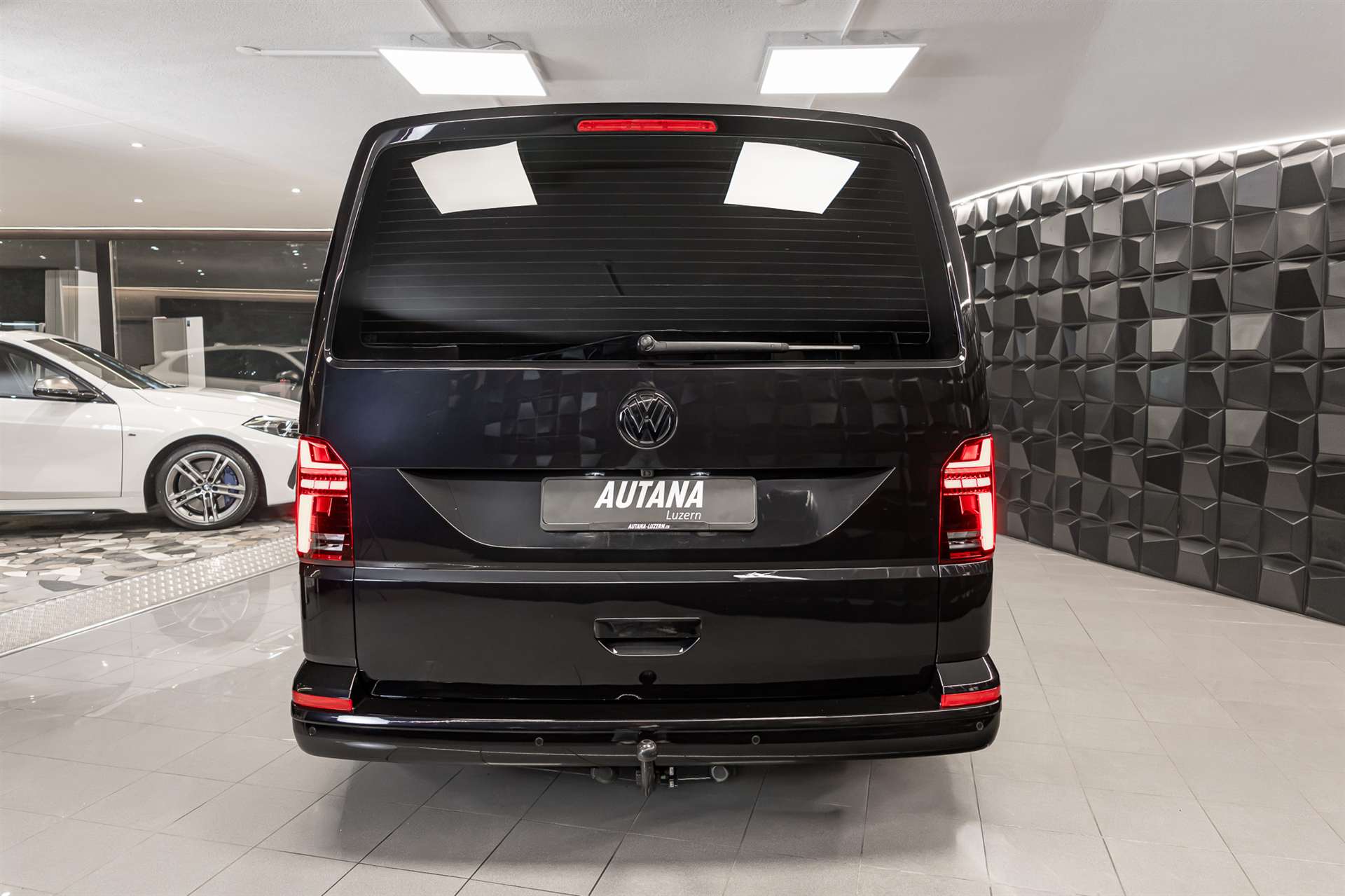 VW T6.1 Multivan 2.0 Bi-TDI Highline Liberty 4Mot. DSG BULLI Edition-image-4
