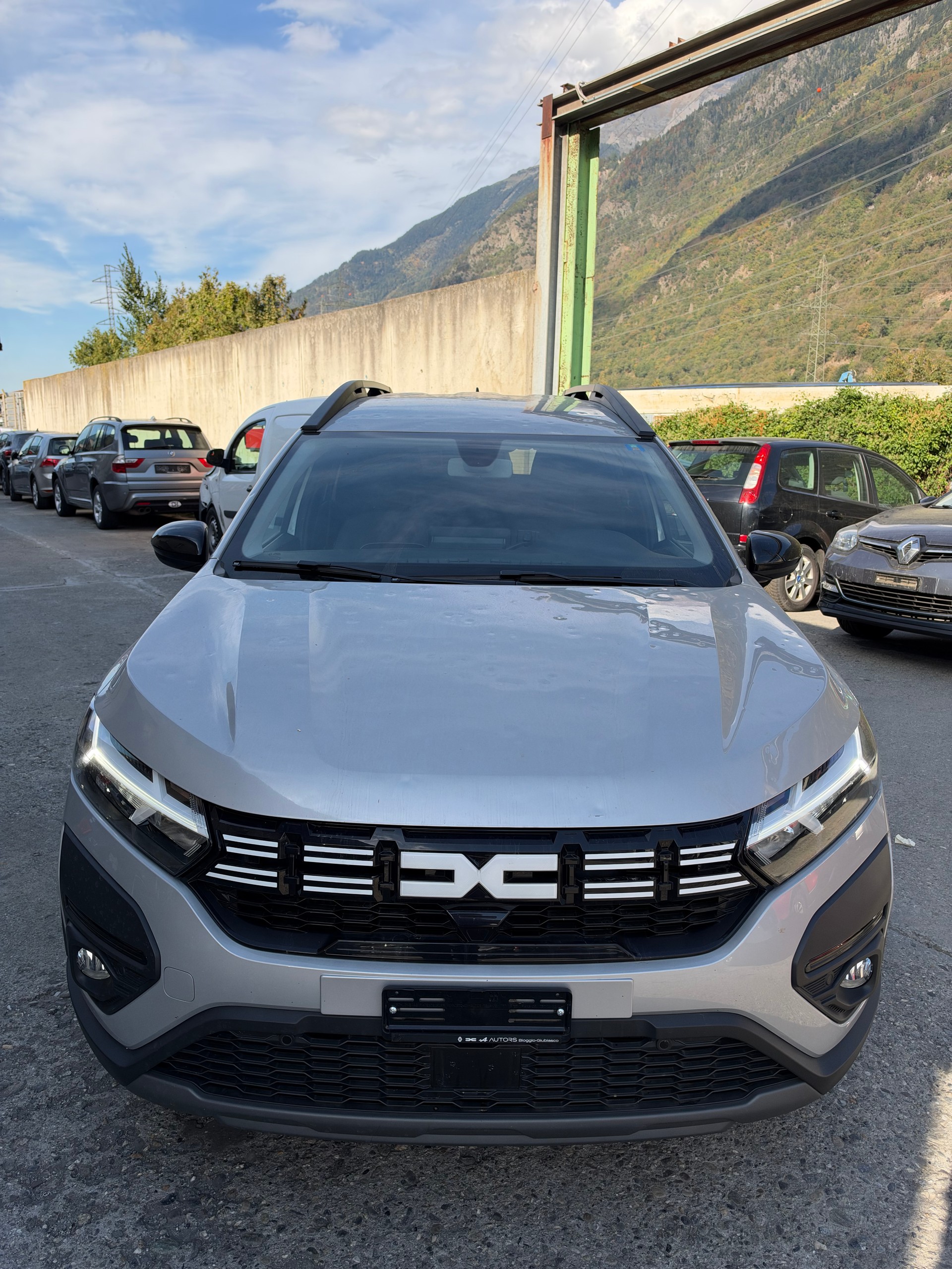 DACIA Jogger TCe 110 Extreme-image-2
