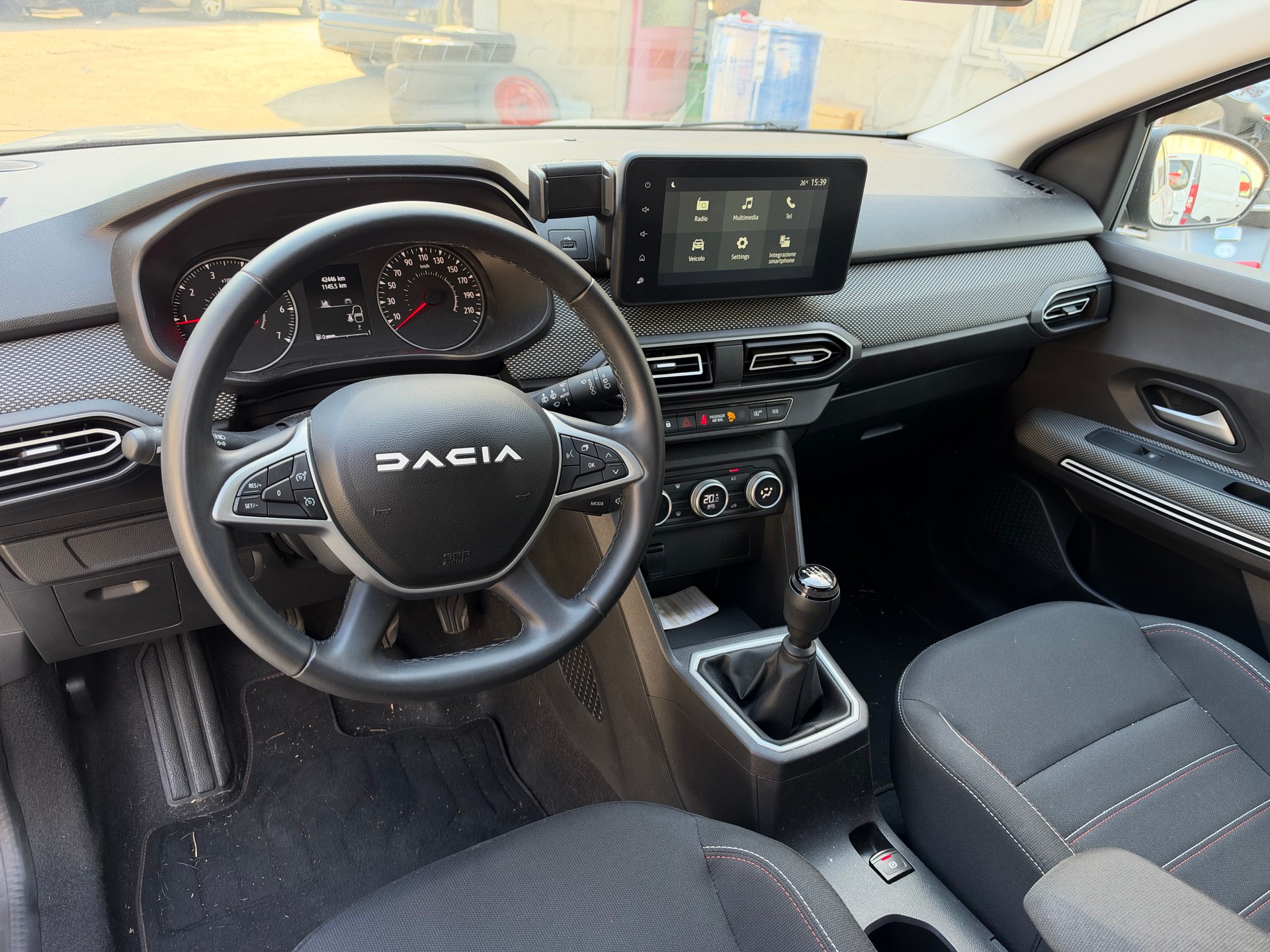 DACIA Jogger TCe 110 Extreme-image-11