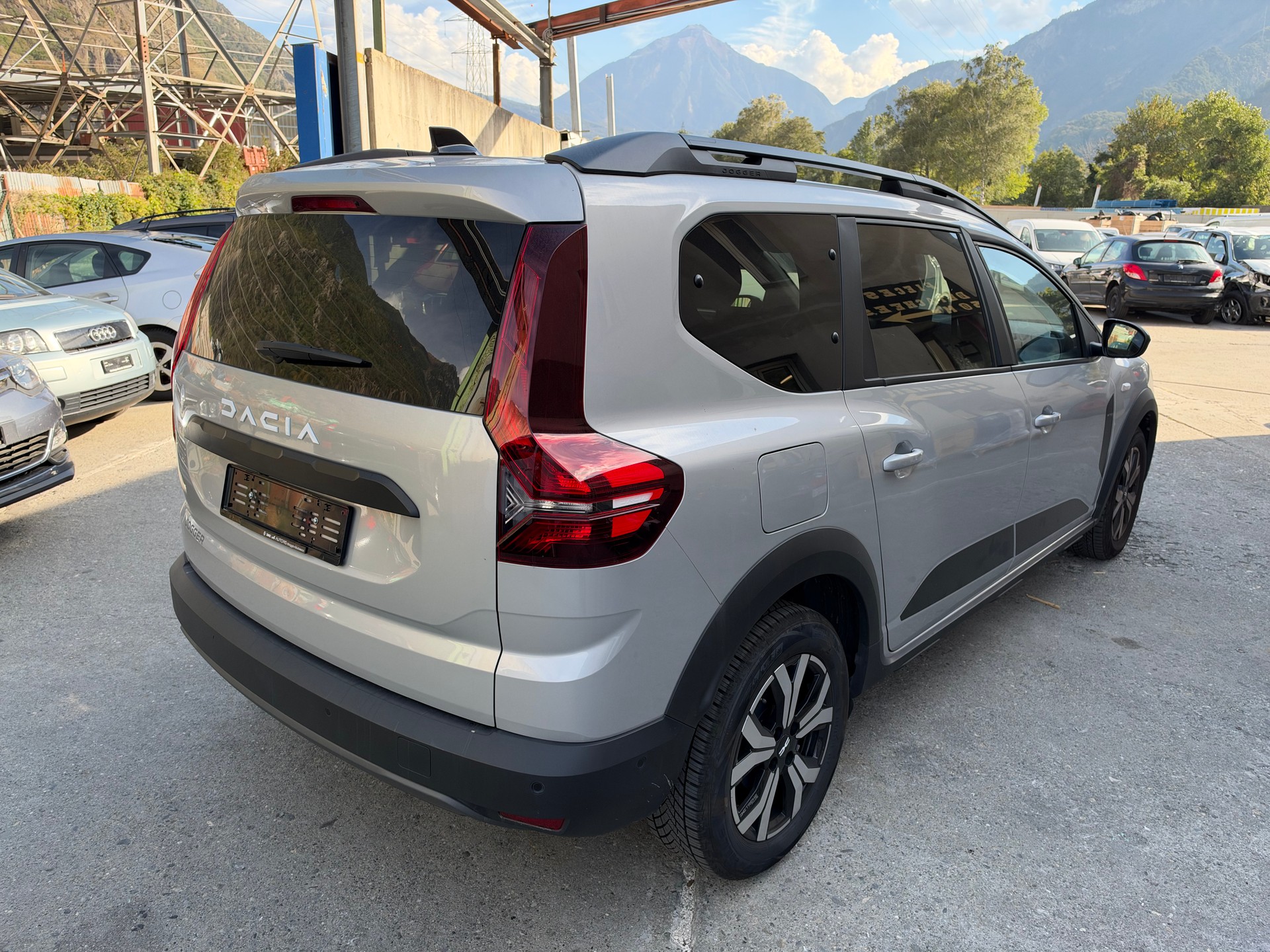 DACIA Jogger TCe 110 Extreme-image-5