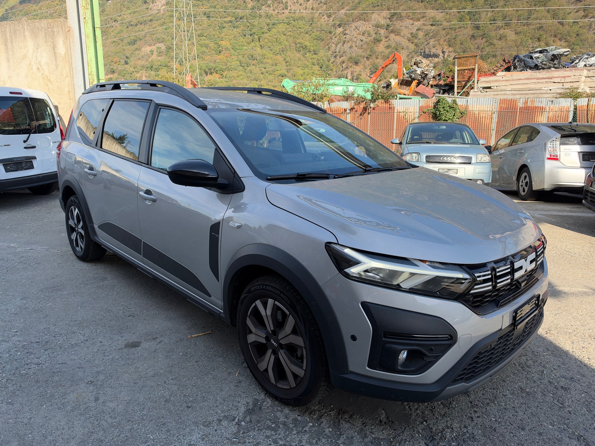 DACIA Jogger TCe 110 Extreme-image-3