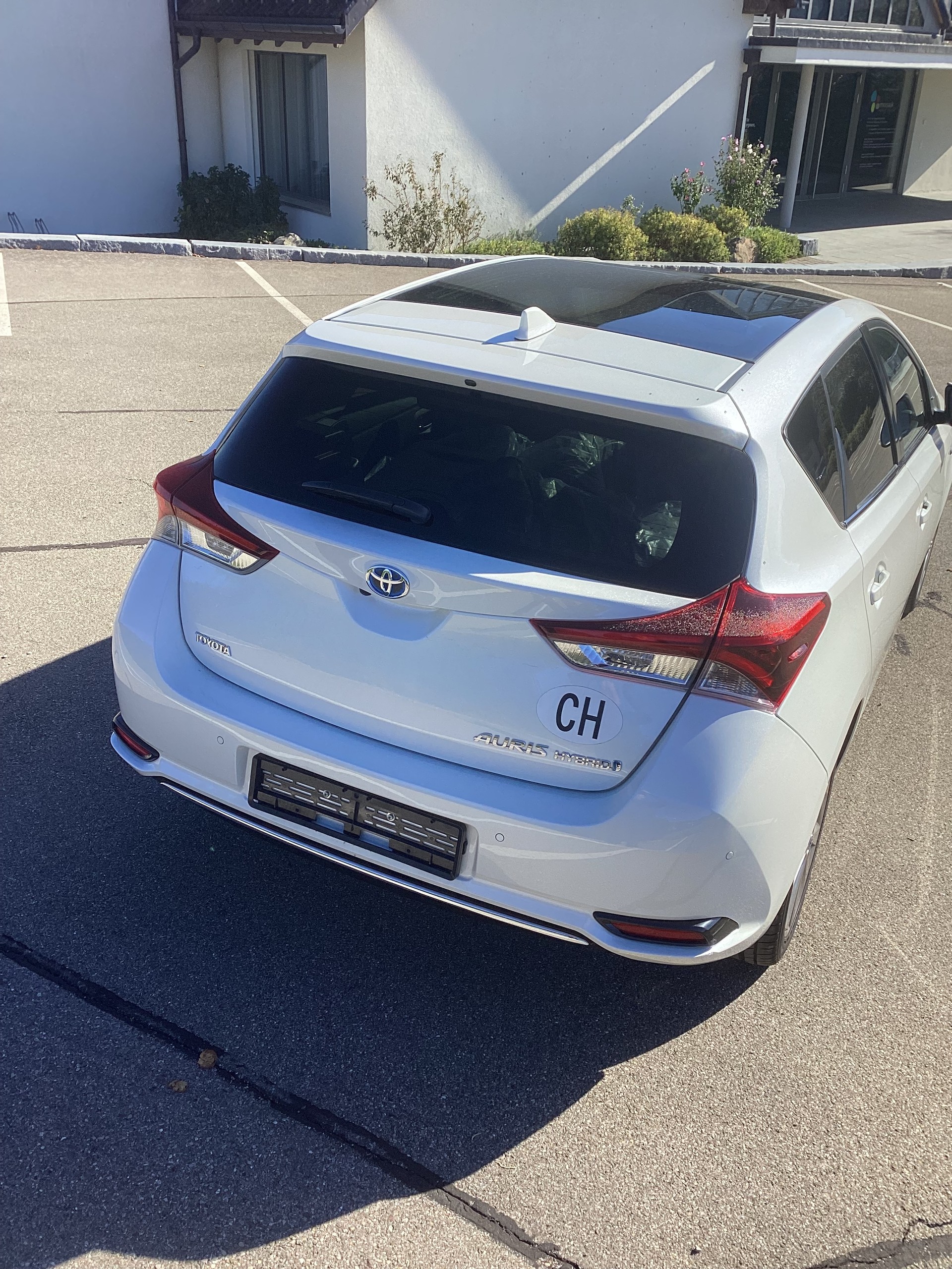 TOYOTA 1.8 HSD Sol-image-2