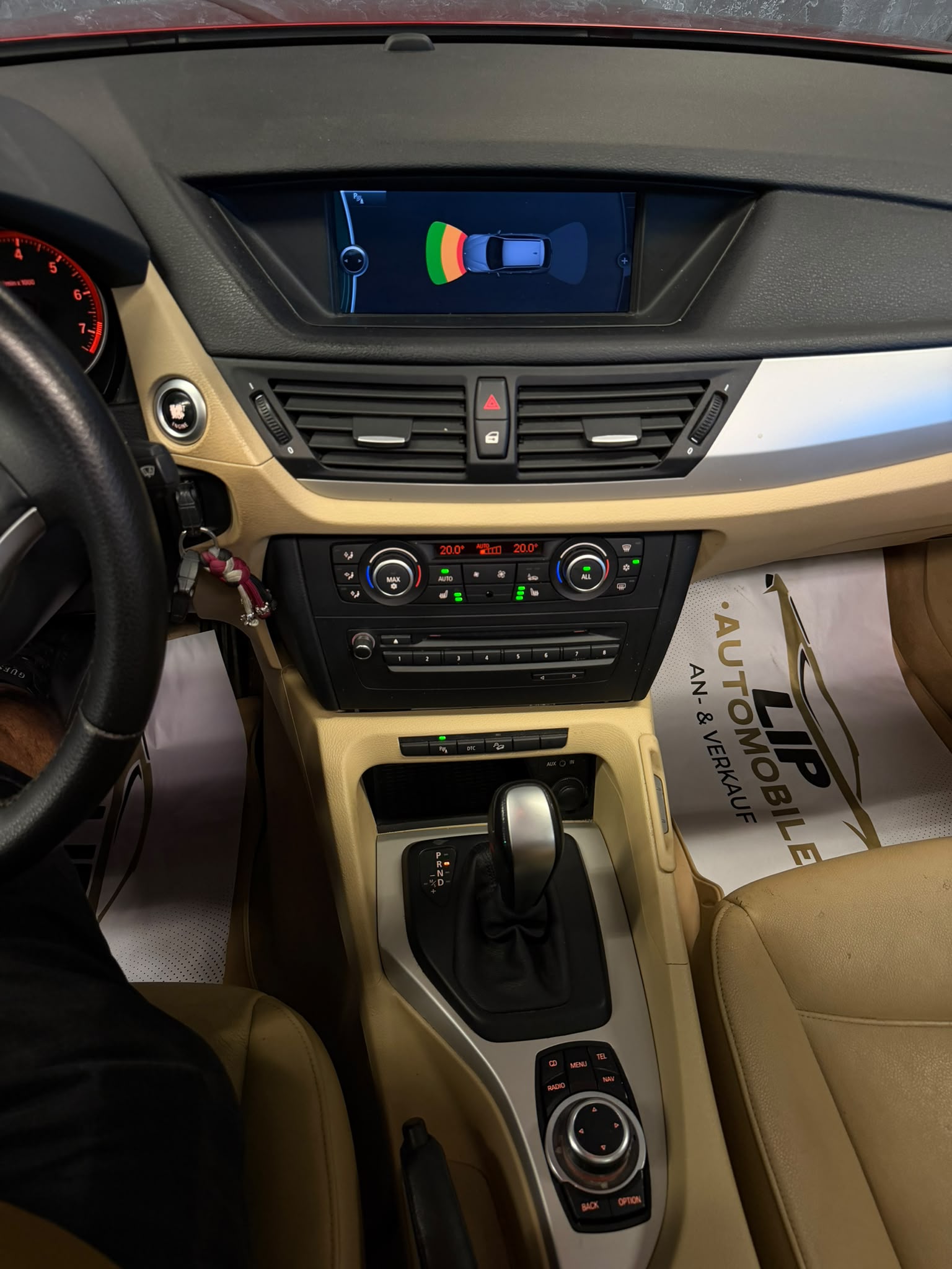 BMW X1 xDrive 28i Steptronic-image-11