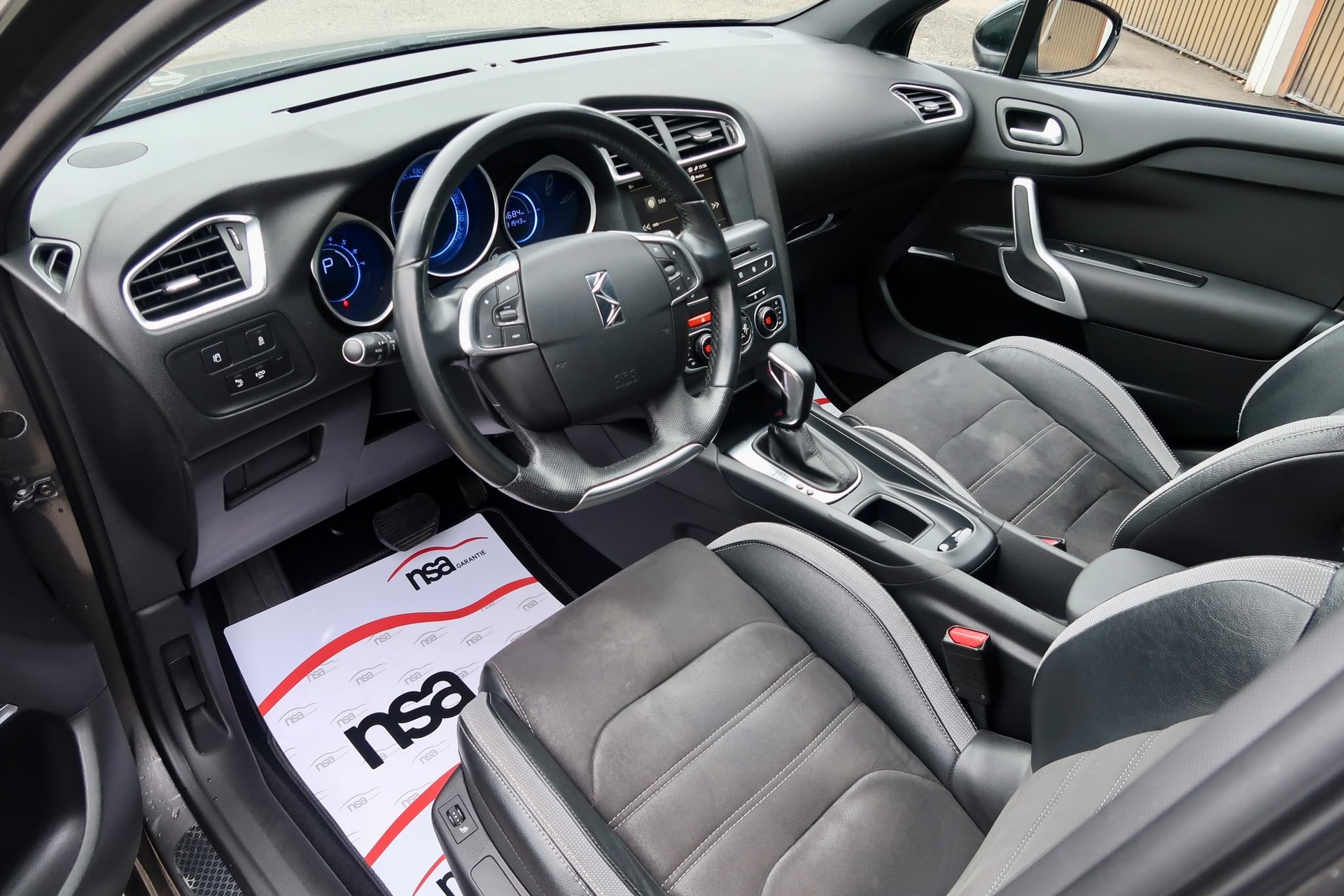DS AUTOMOBILES DS 4 1.6 BlueHDi SO Chic Automatic ⭐⭐⭐-image-5
