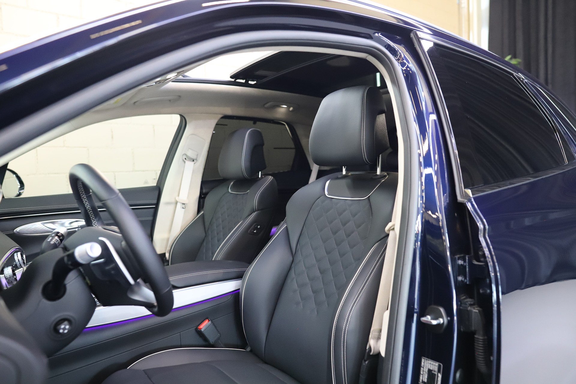GENESIS GV70 Electrified Sport kWh 77,4 AWD * Capri Blue *-image-9