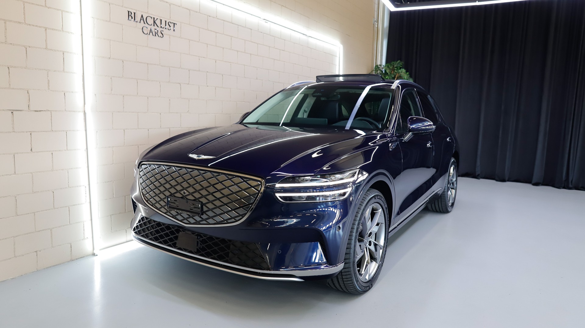 GENESIS GV70 Electrified Sport kWh 77,4 AWD * Capri Blue *-image-1