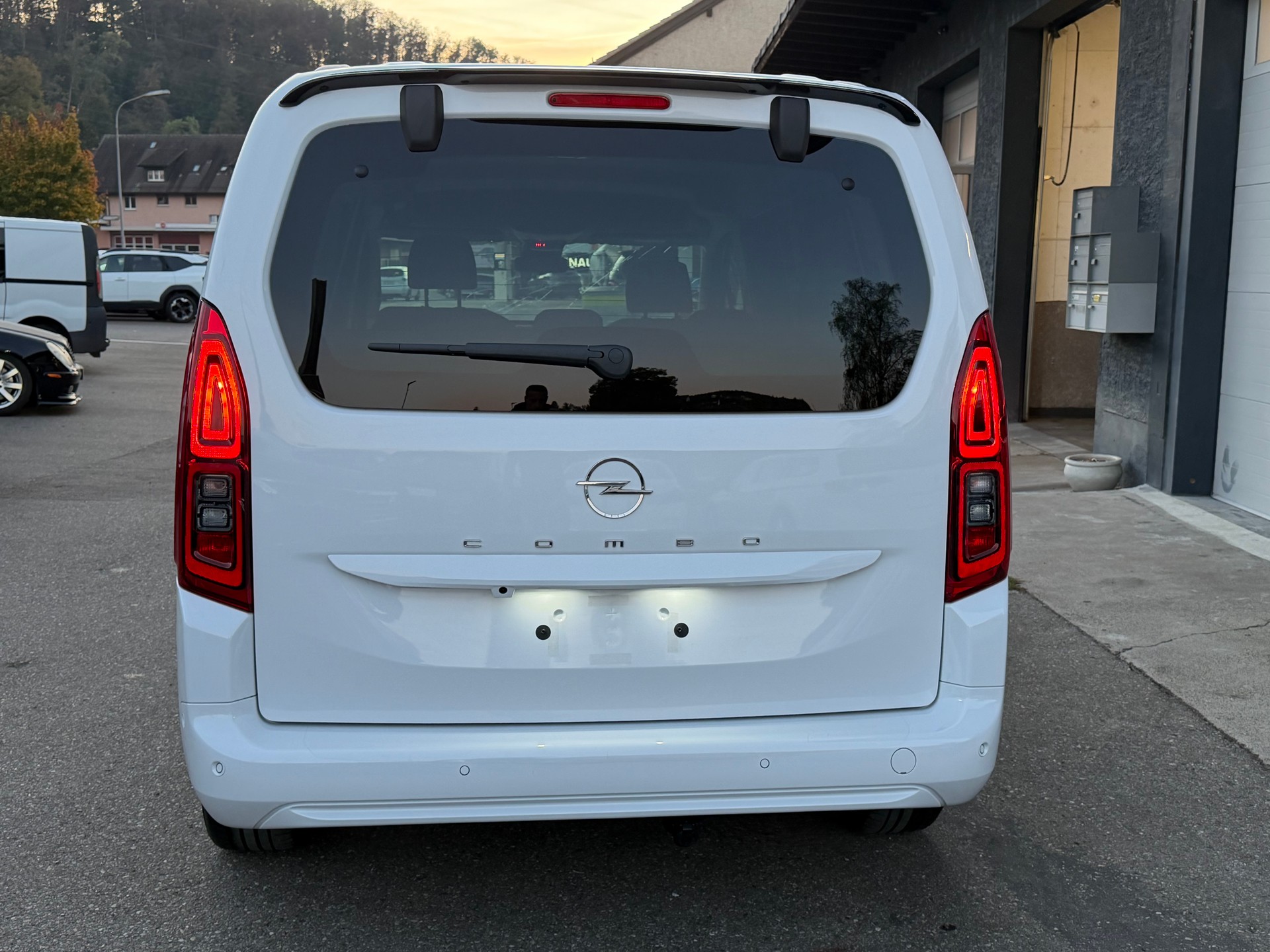 OPEL XL 1.5 GSA, 130PS ** 7 Platz **-image-4