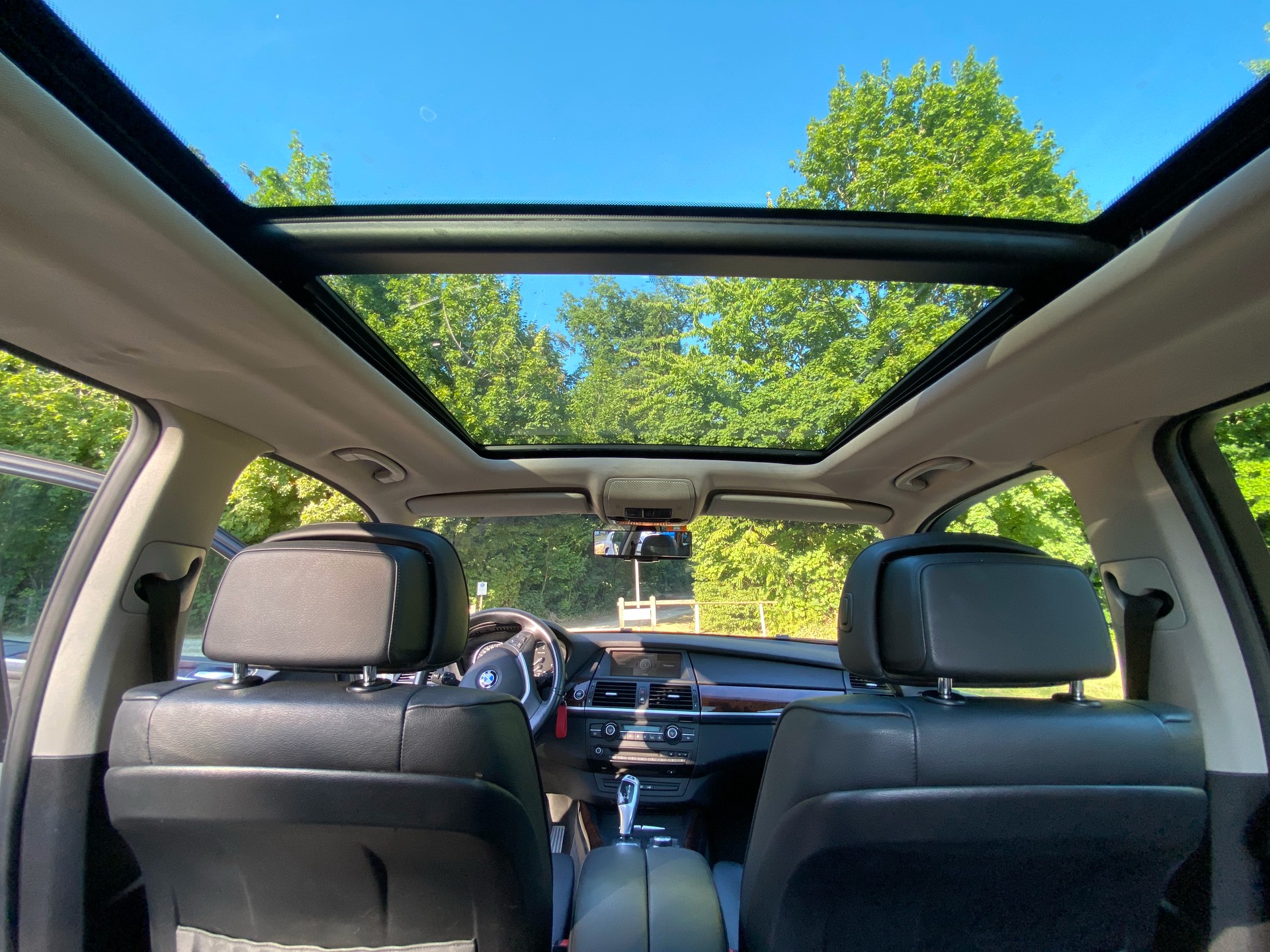 BMW xDrive 30i (3.0si)-image-4
