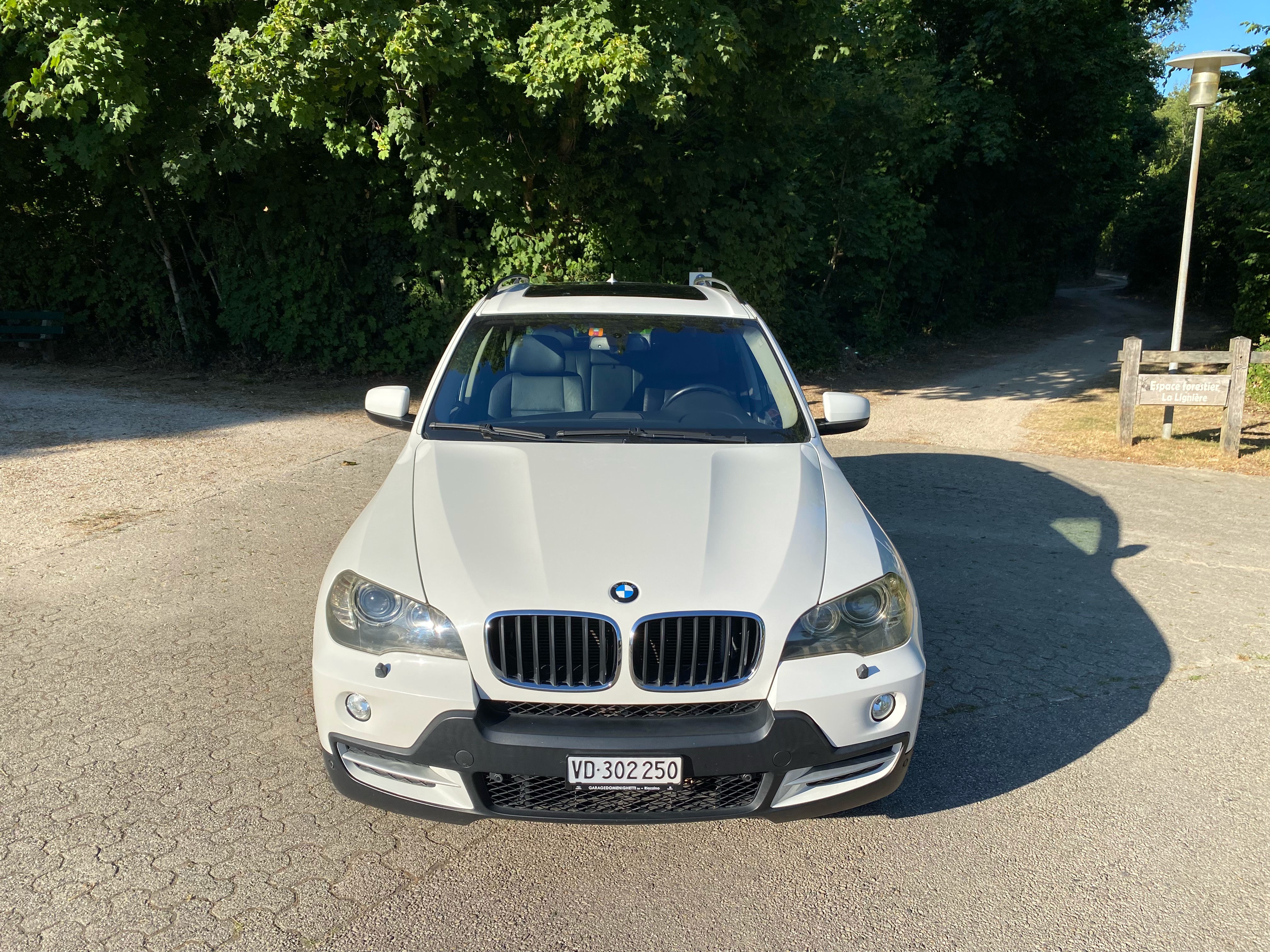 Car photo