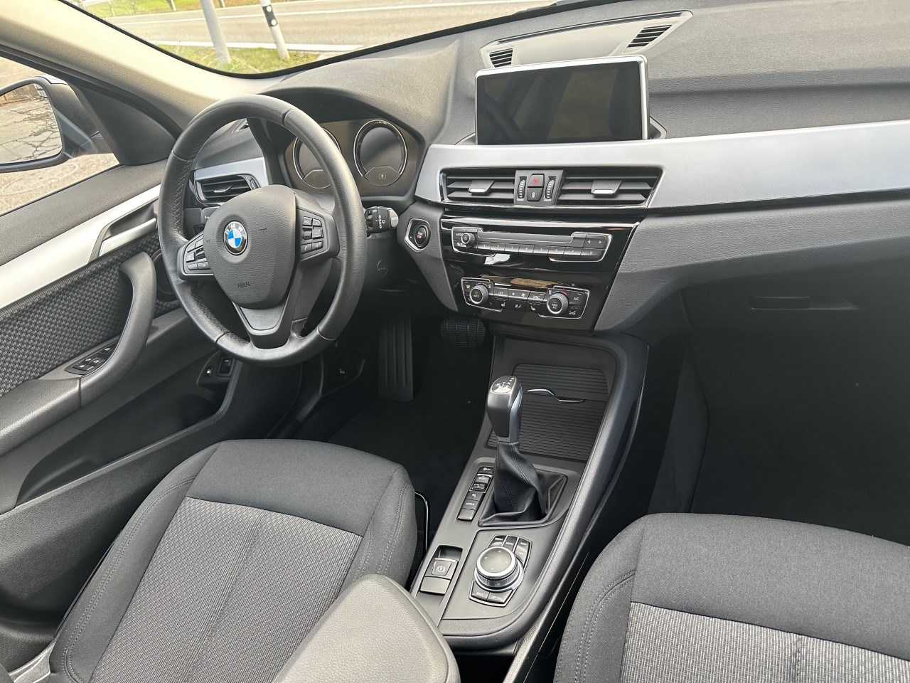 BMW X1 xDrive 25e Steptronic-image-16