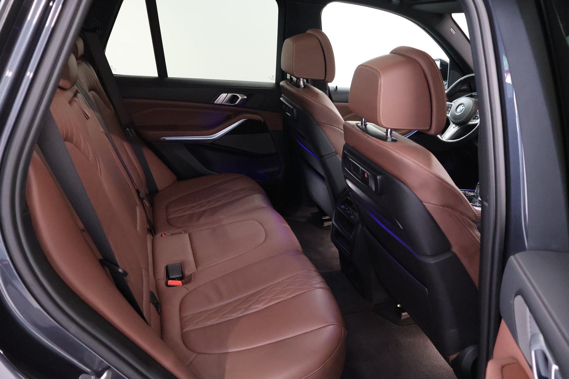 BMW X5 xDrive M50d Steptronic-image-12