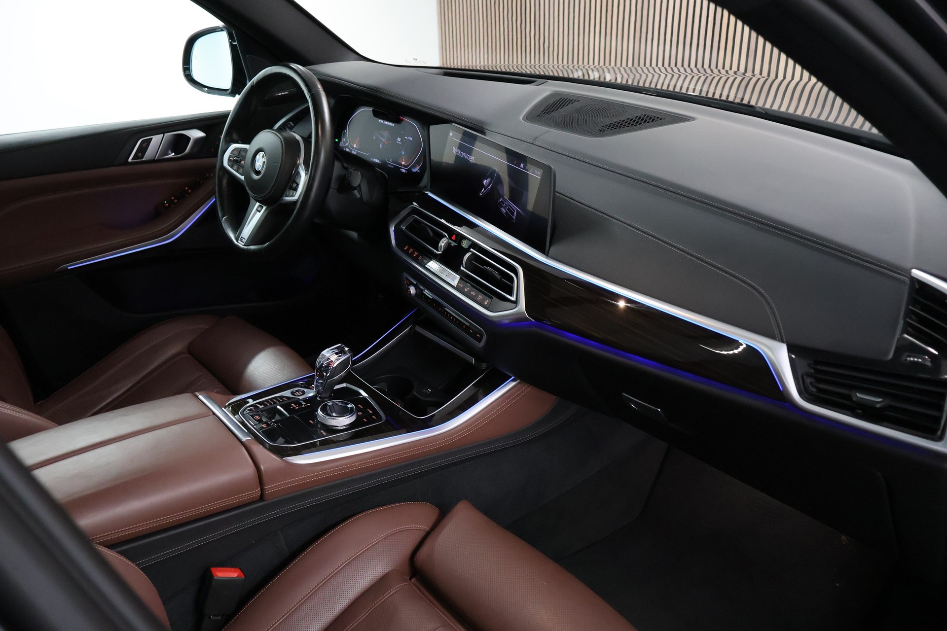 BMW X5 xDrive M50d Steptronic-image-14