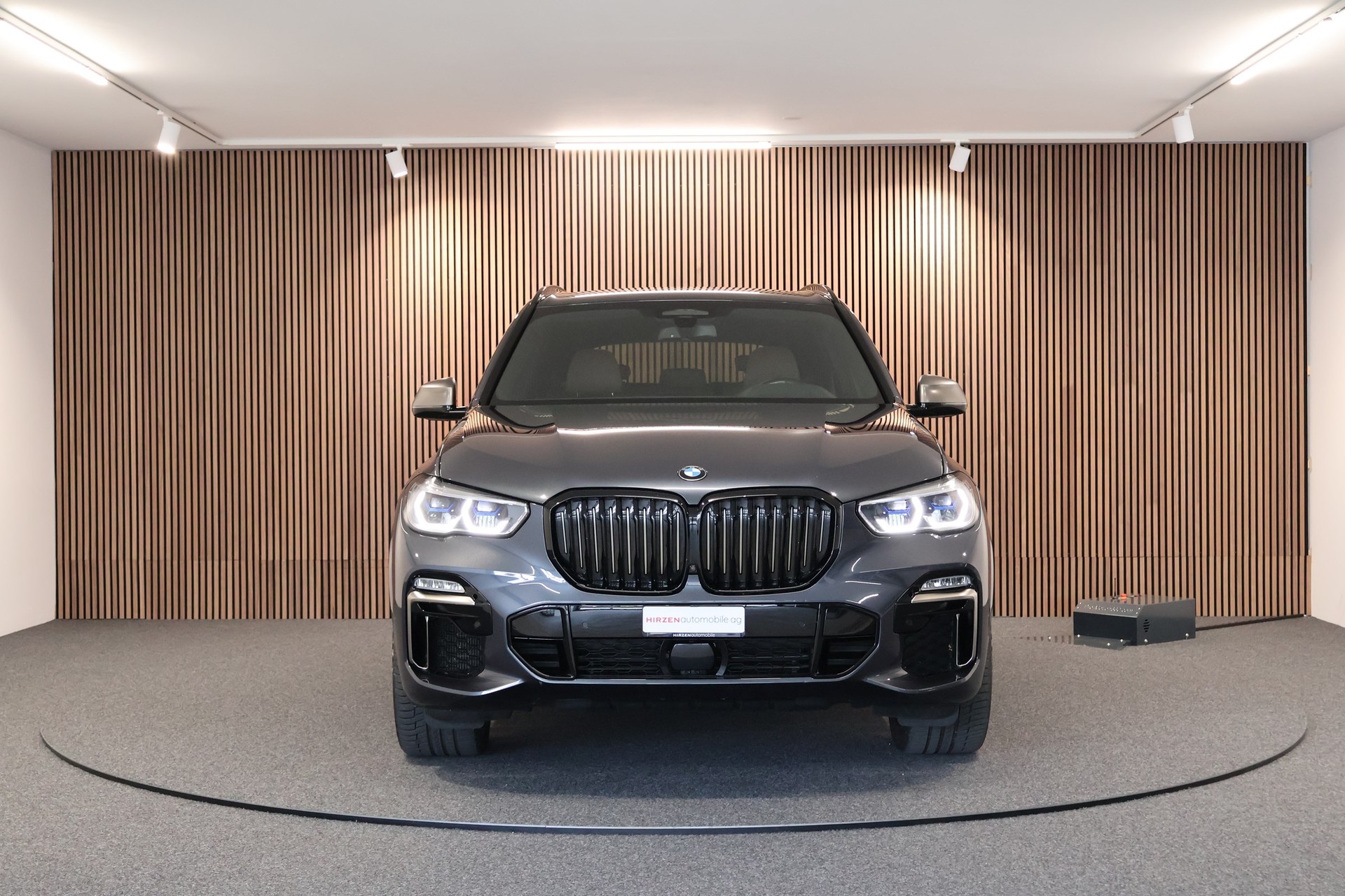BMW X5 xDrive M50d Steptronic-image-7