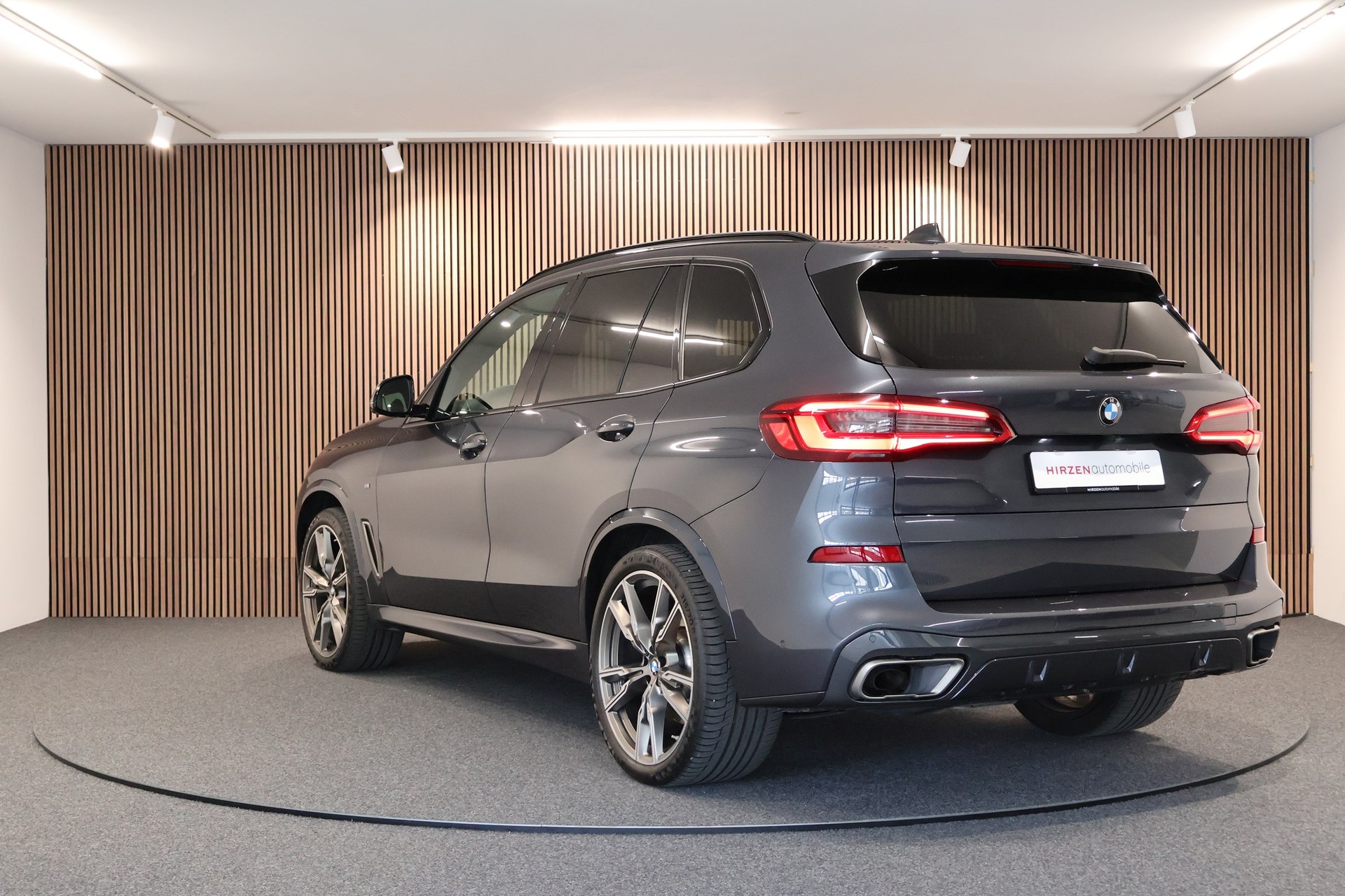 BMW X5 xDrive M50d Steptronic-image-2