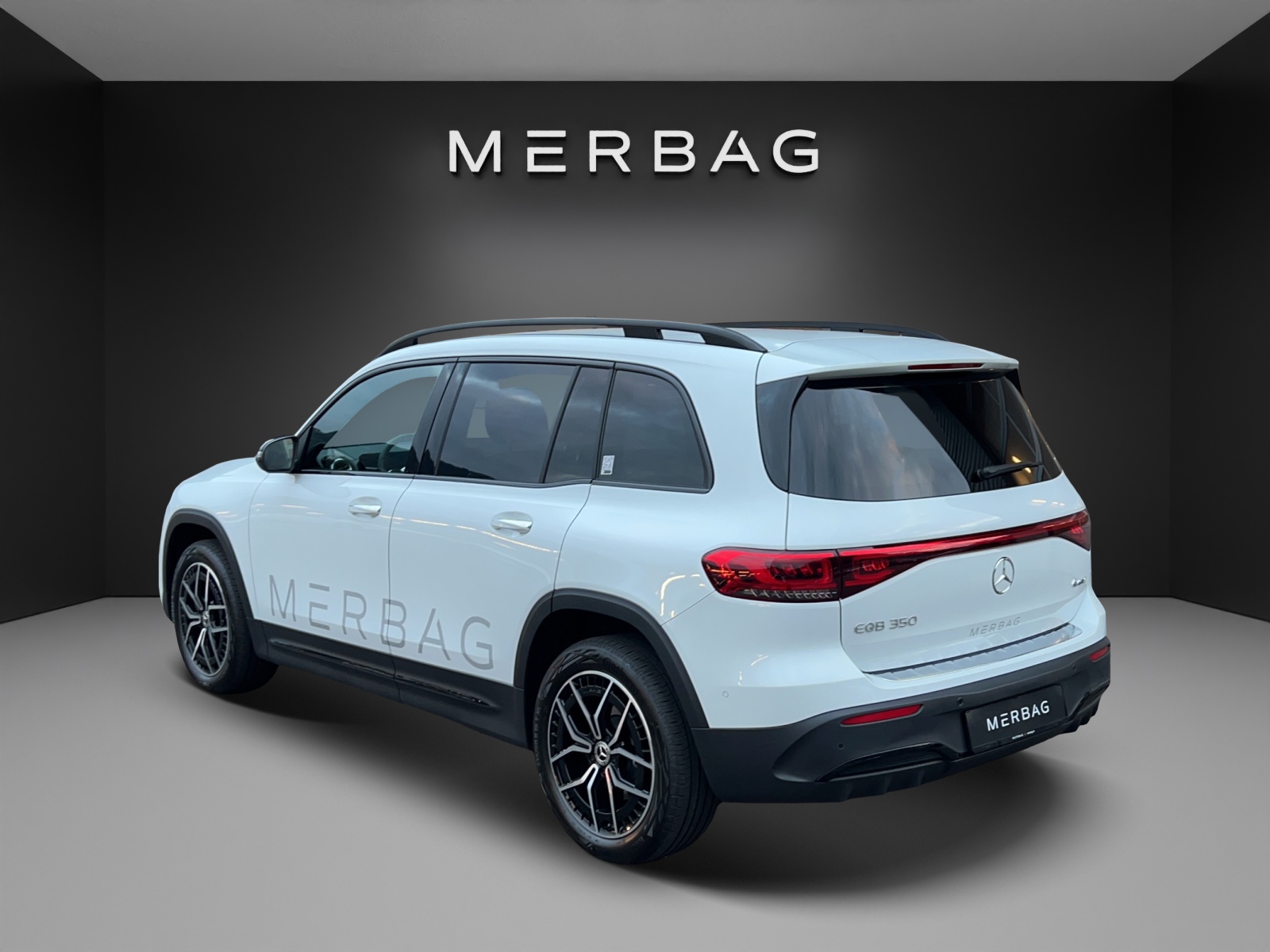 MERCEDES-BENZ EQB 350 AMG Line 4Matic-image-2