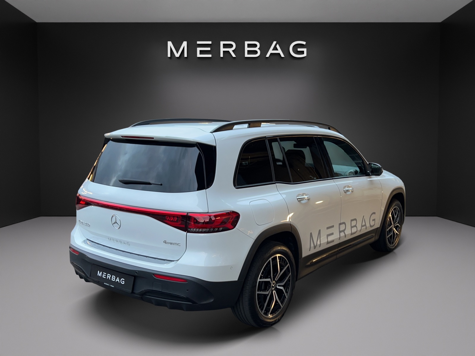 MERCEDES-BENZ EQB 350 AMG Line 4Matic-image-4