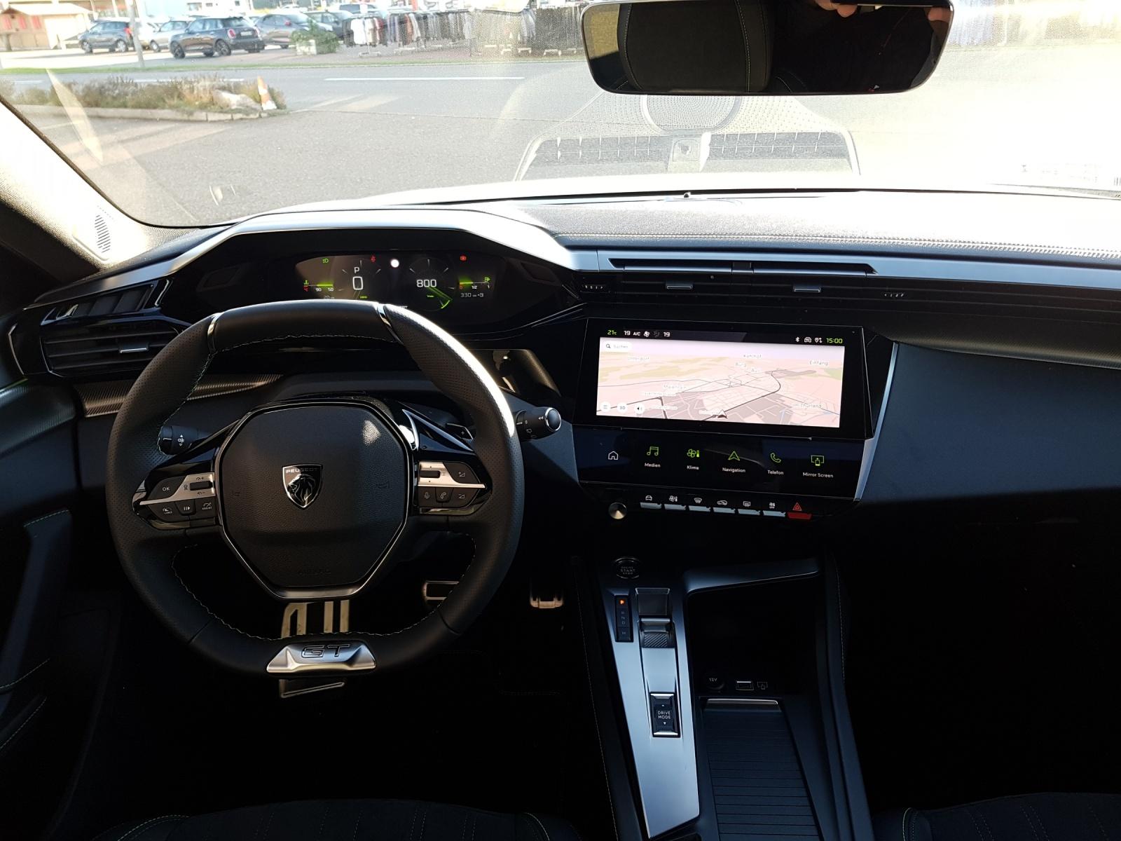 PEUGEOT 308 SW 1.2 PureTech GT-image-11