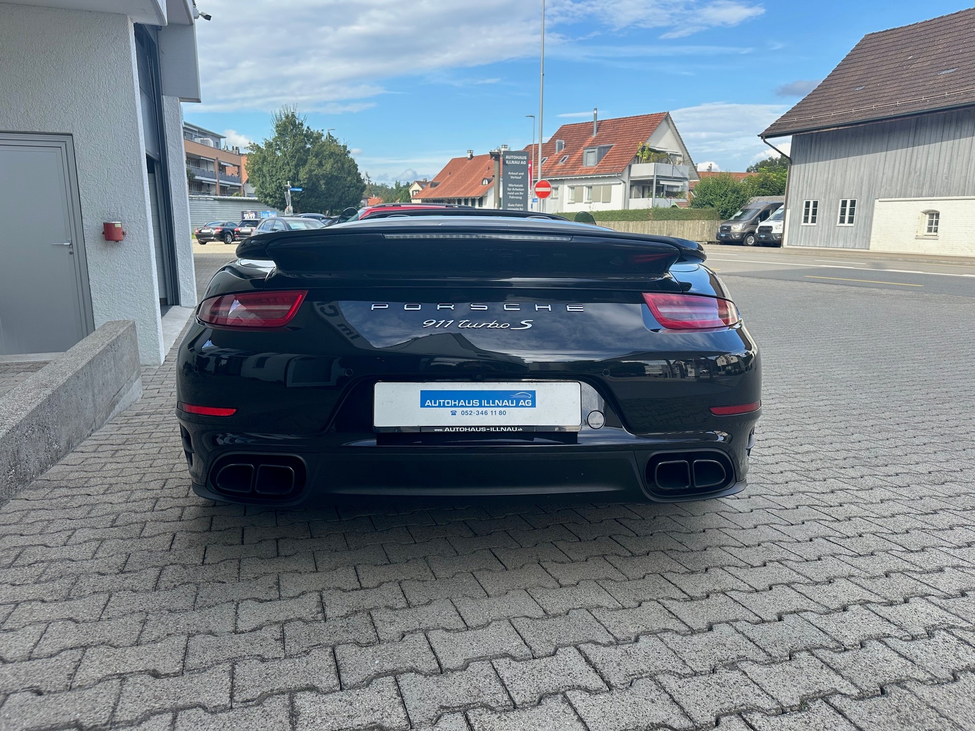 PORSCHE 911 Turbo S Cabrio PDK-image-4