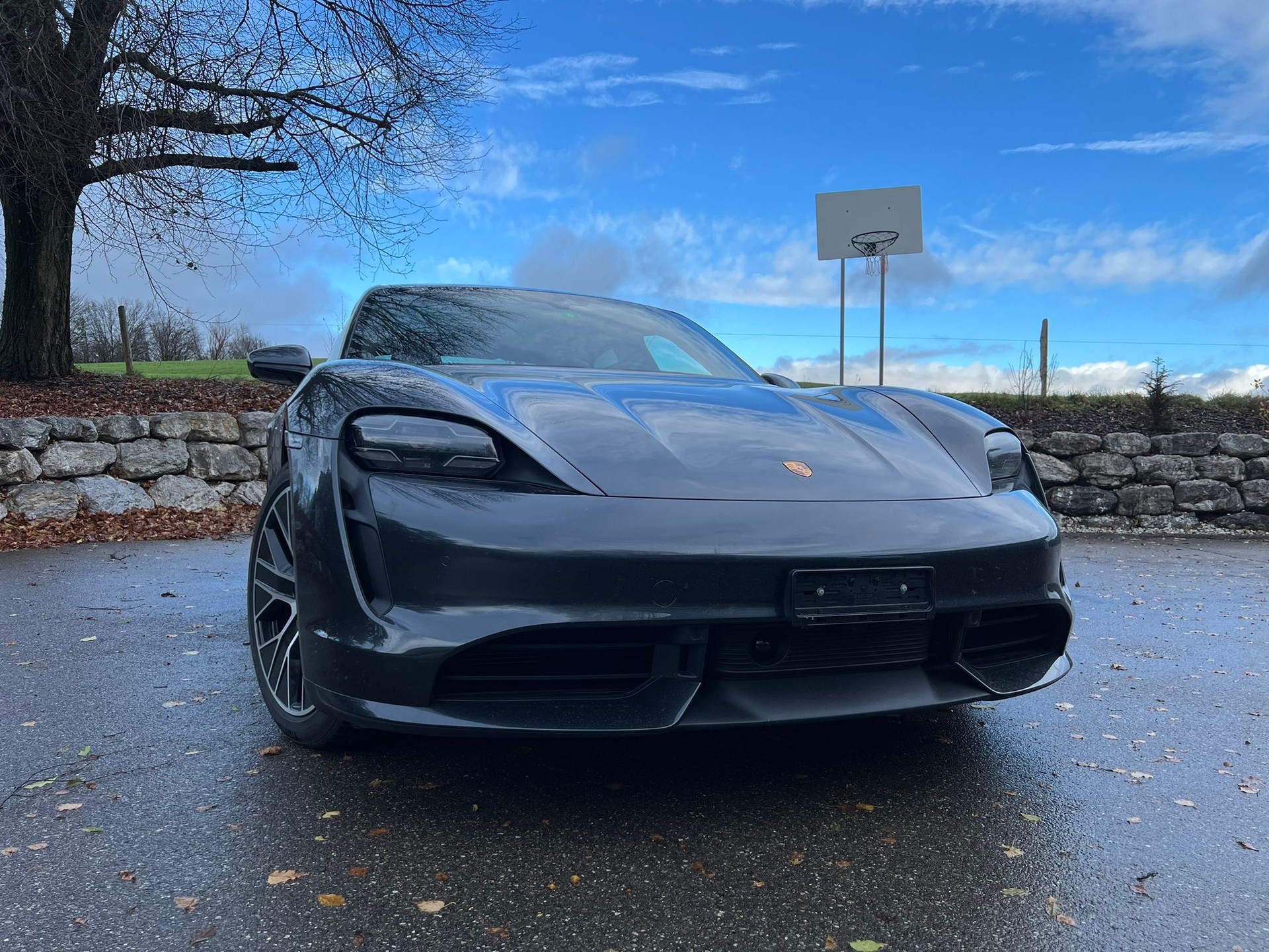 PORSCHE TAYCAN Turbo-image-1